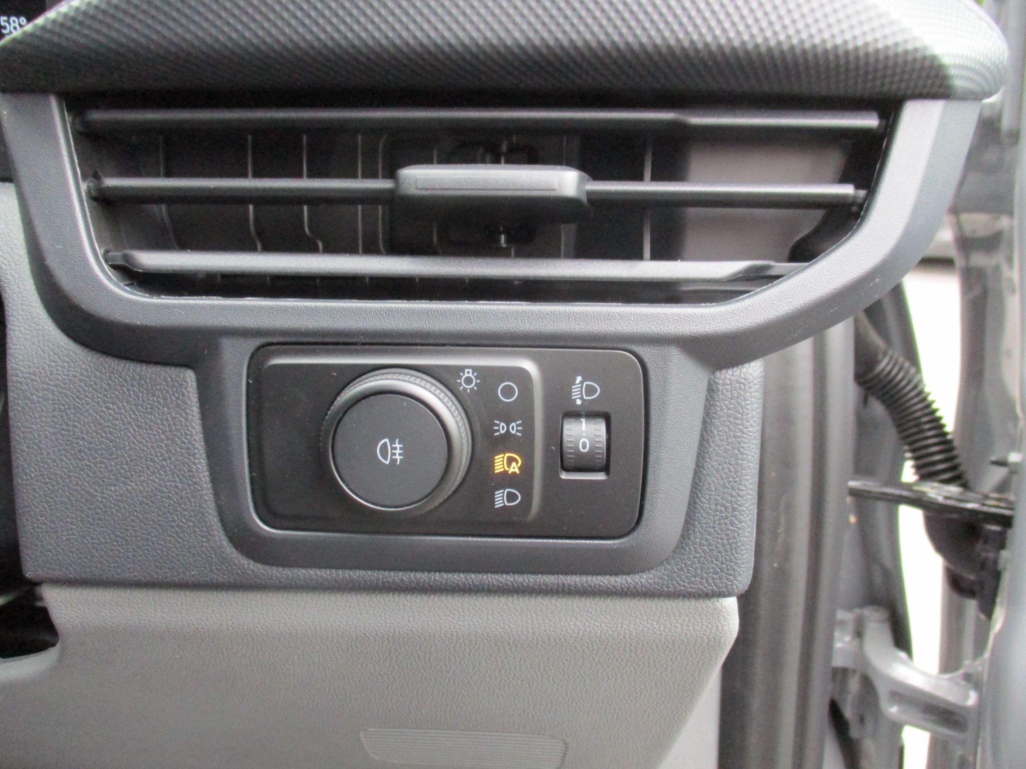 Ford Transit Custom Image 23