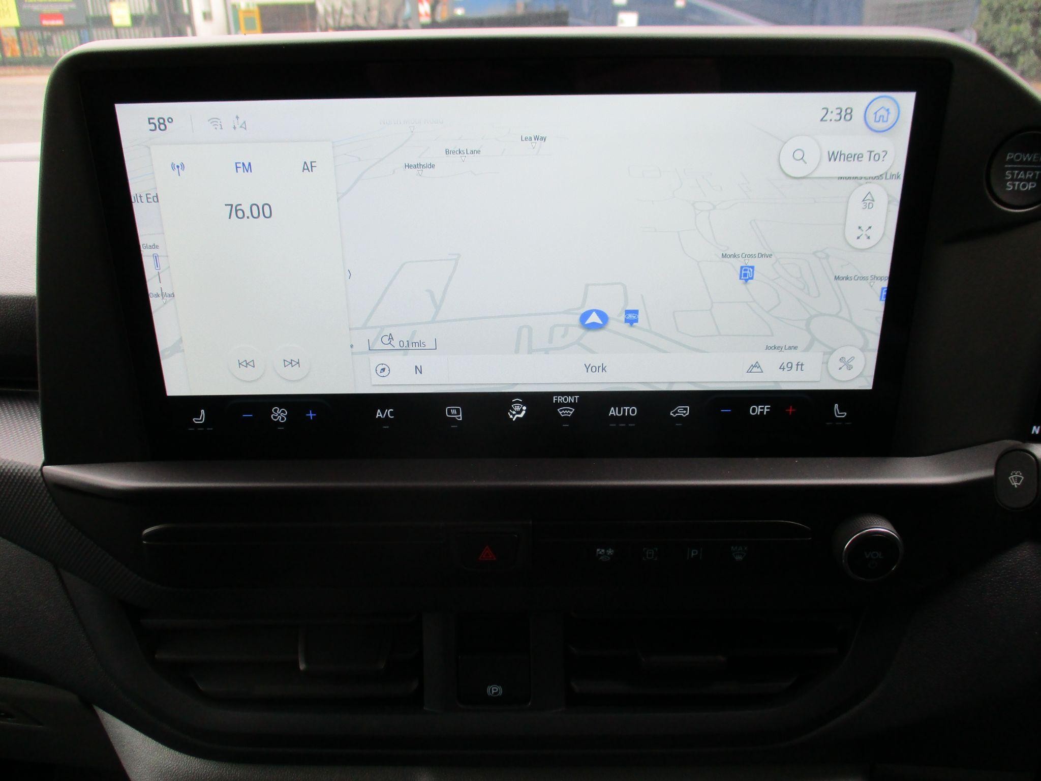 Ford Transit Custom Image 30