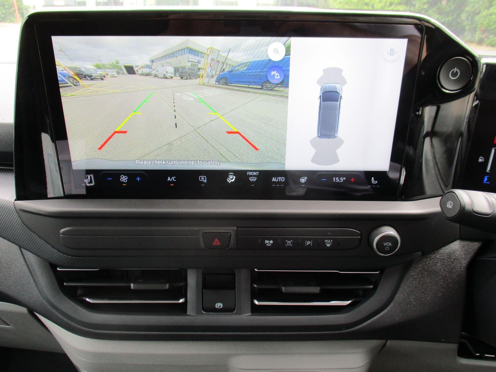 Ford E-Transit Custom Image 27