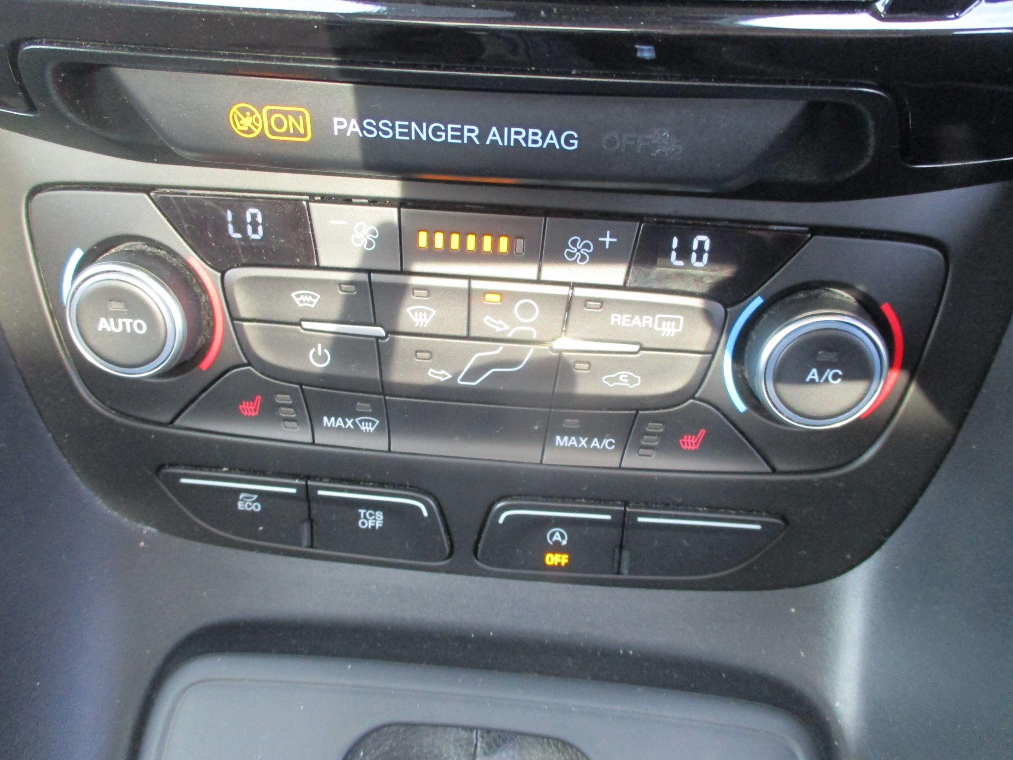 Ford Tourneo Connect Image 13