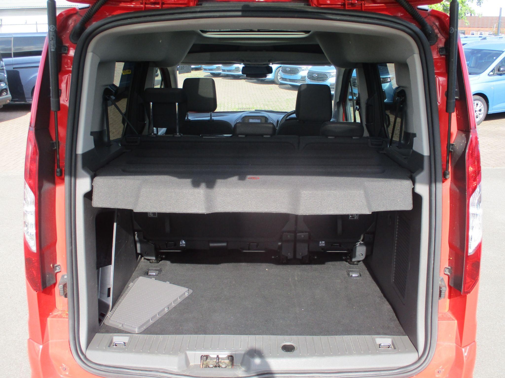 Ford Tourneo Connect Image 18