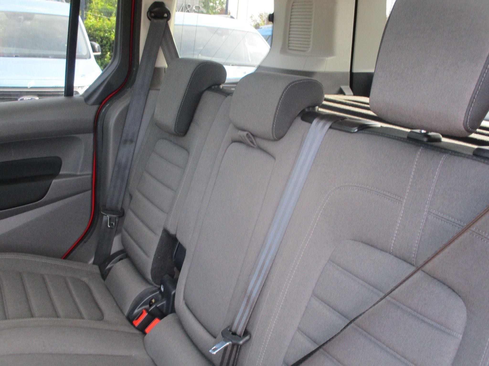 Ford Tourneo Connect Image 19