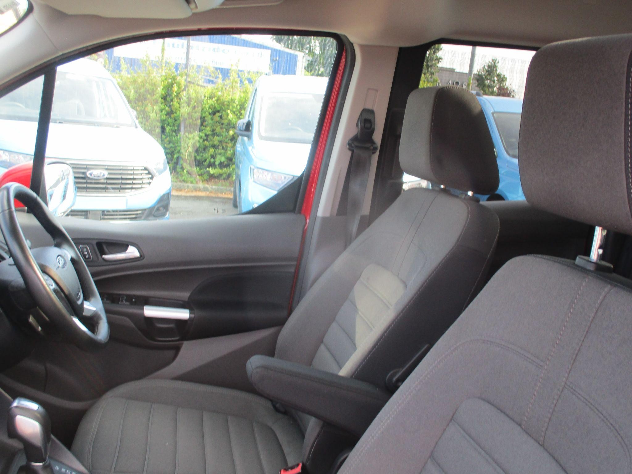 Ford Tourneo Connect Image 20