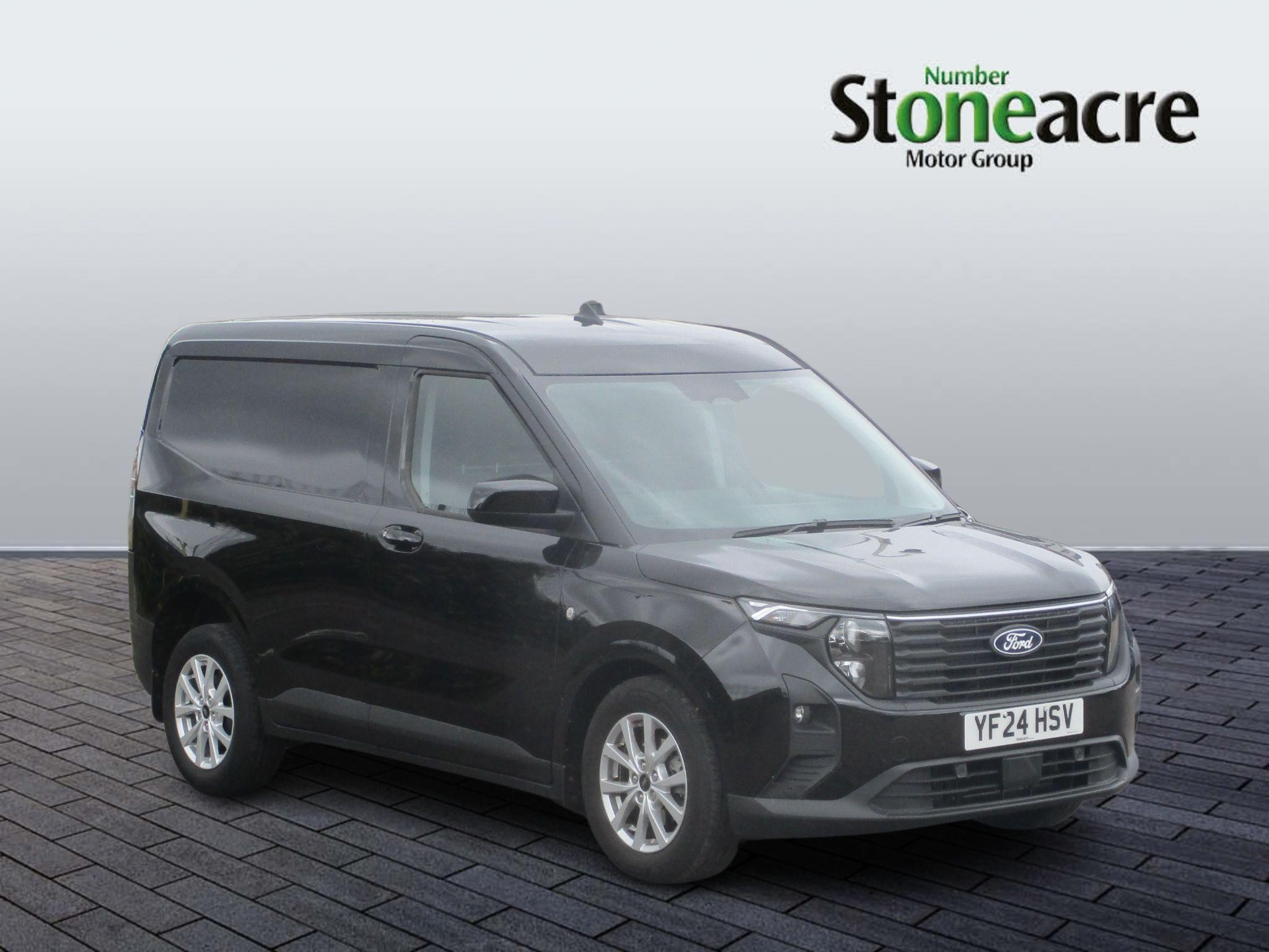 Ford Transit Courier Image 1