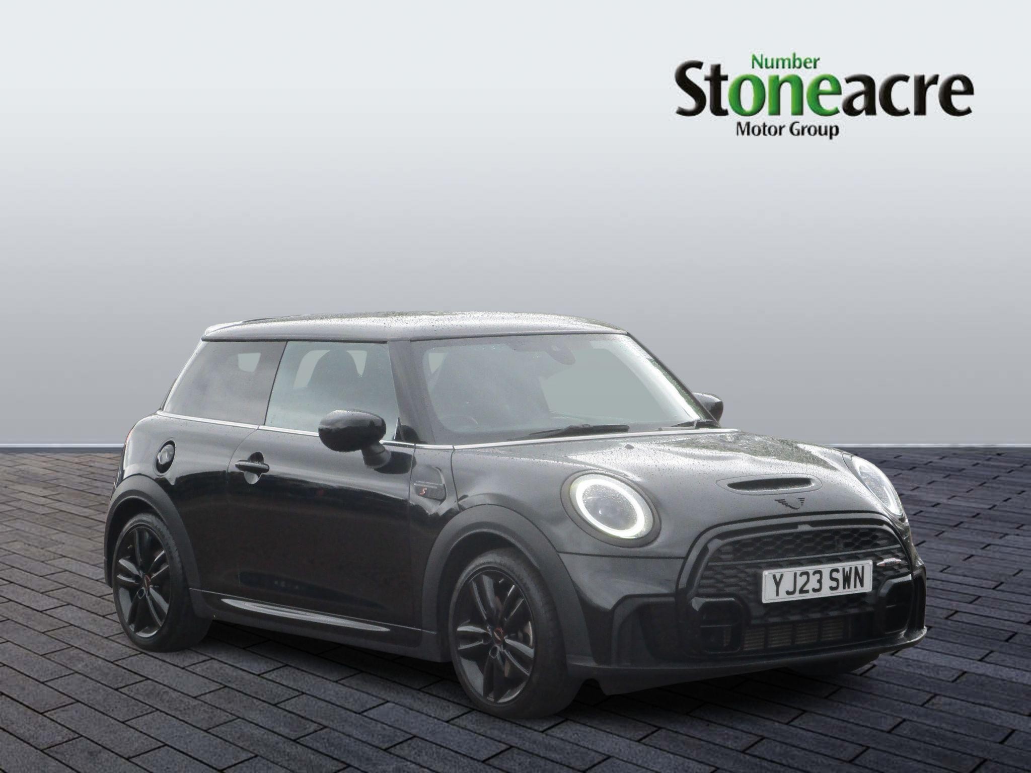 MINI Hatch Image 1