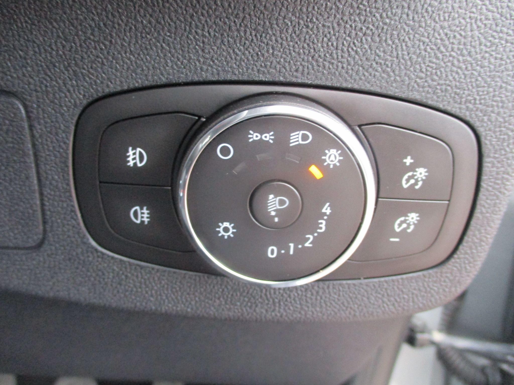 Ford Puma Image 11