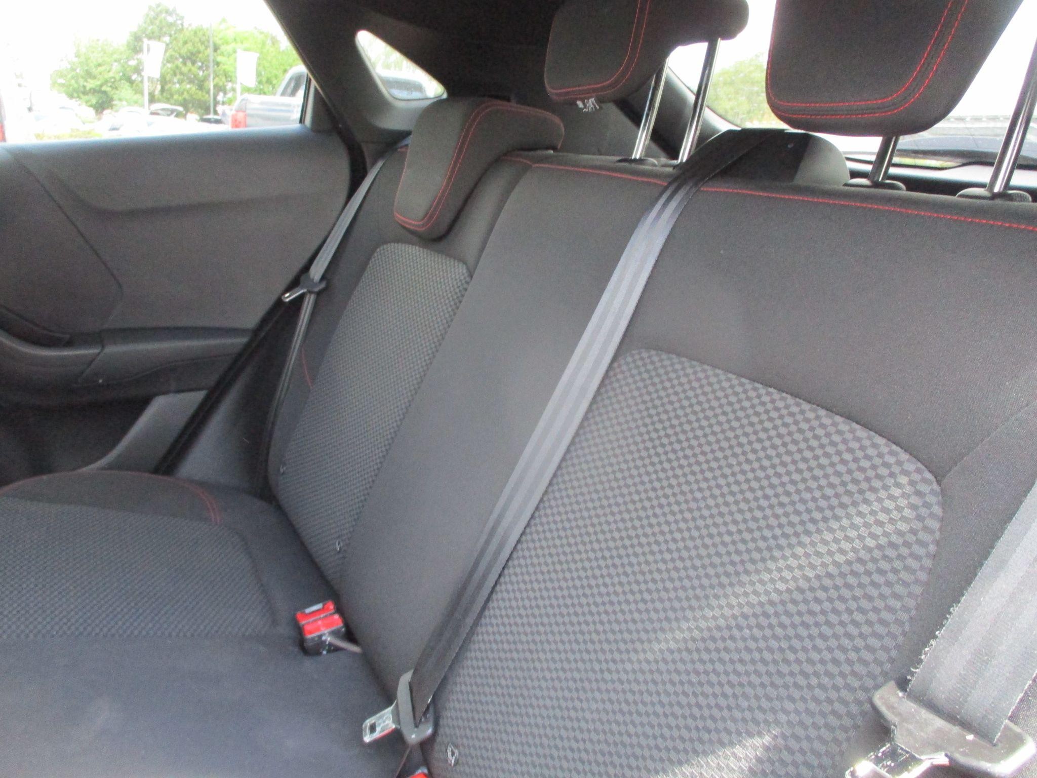 Ford Puma Image 18