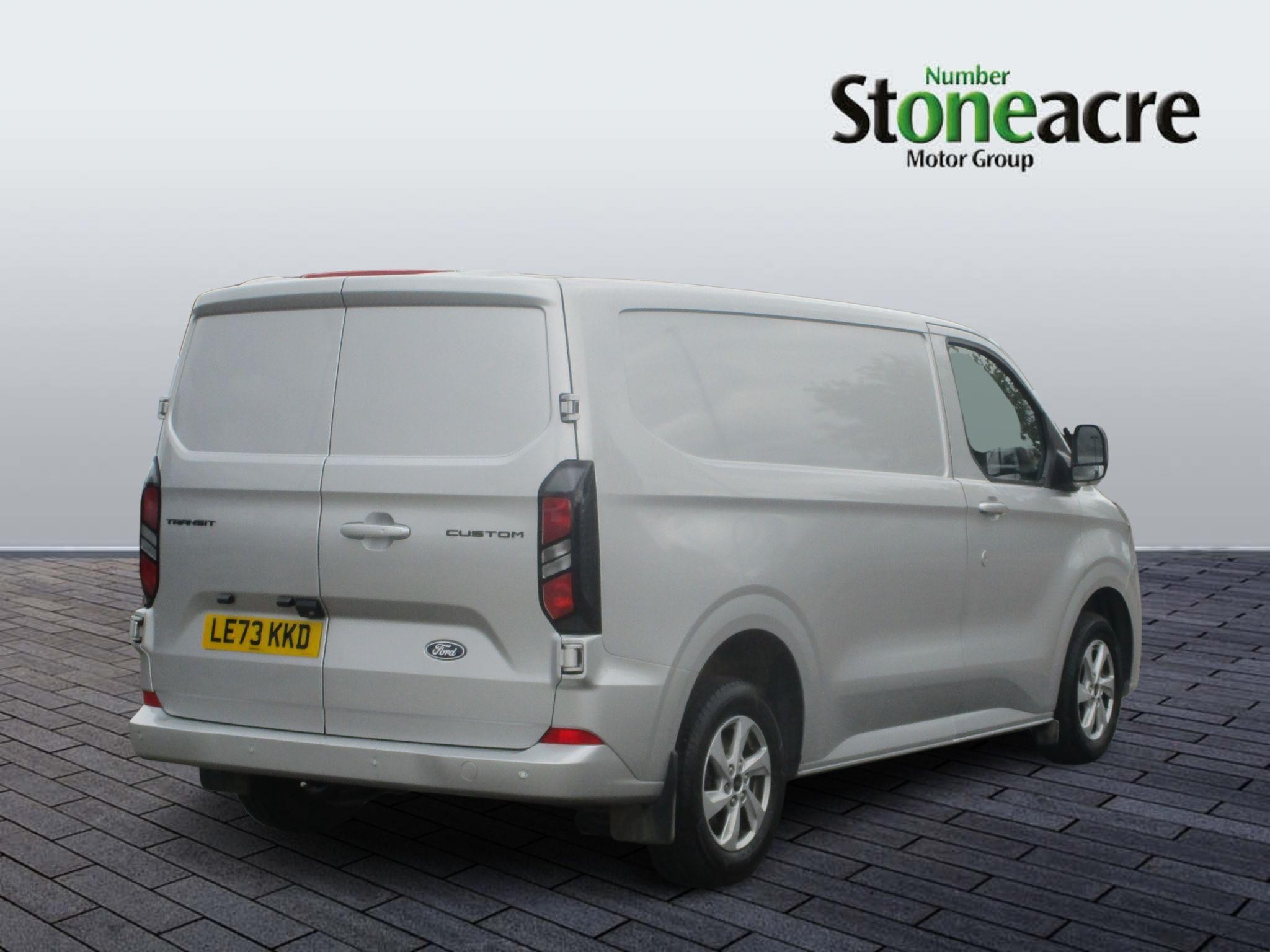 Ford Transit Custom Image 3