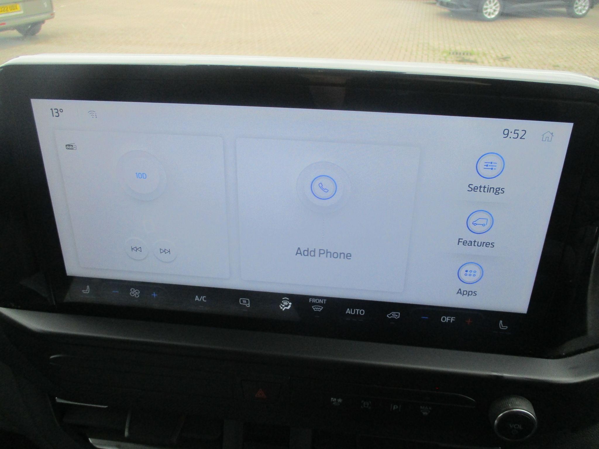 Ford Transit Custom Image 13