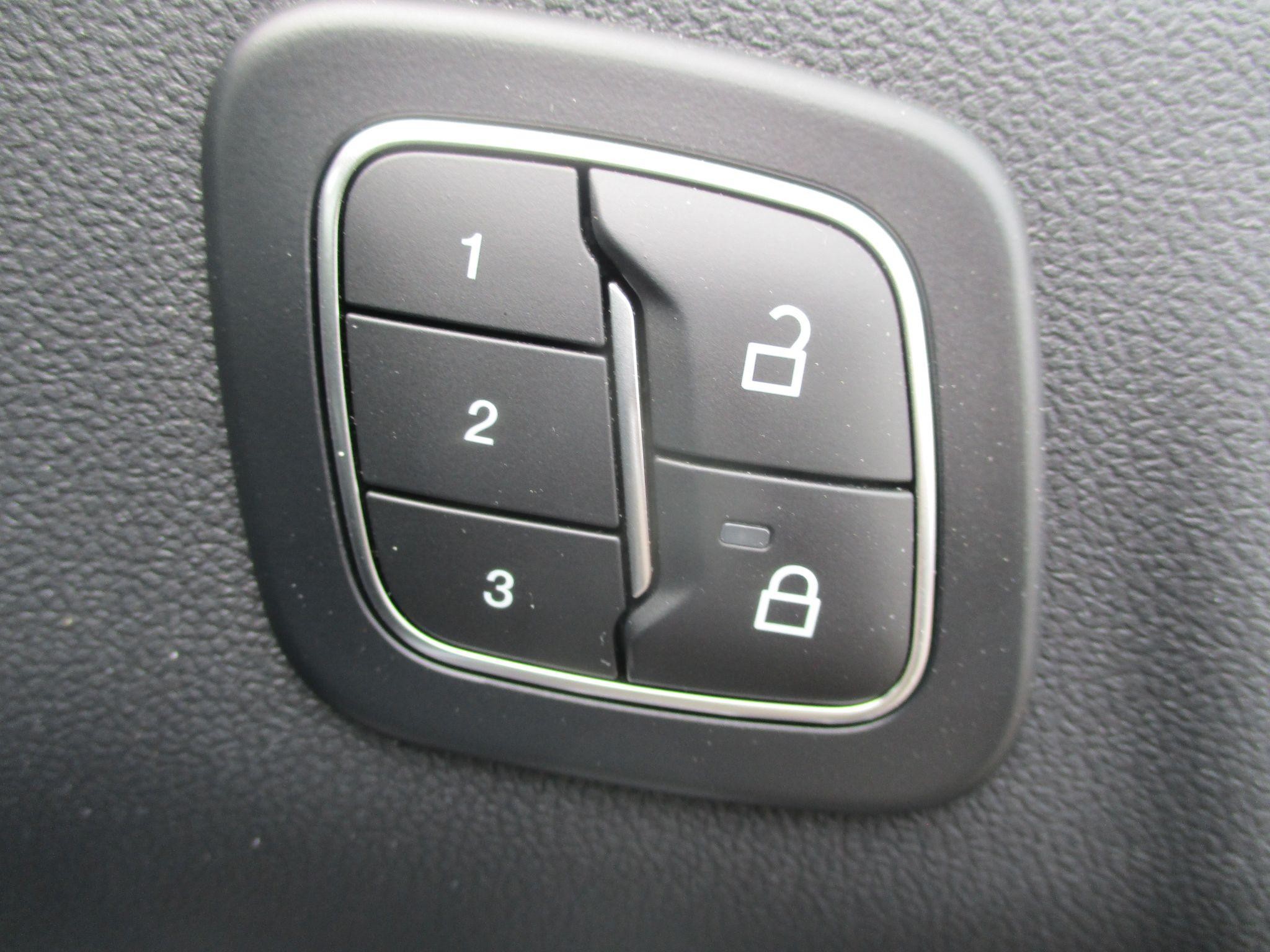 Ford Kuga Image 13