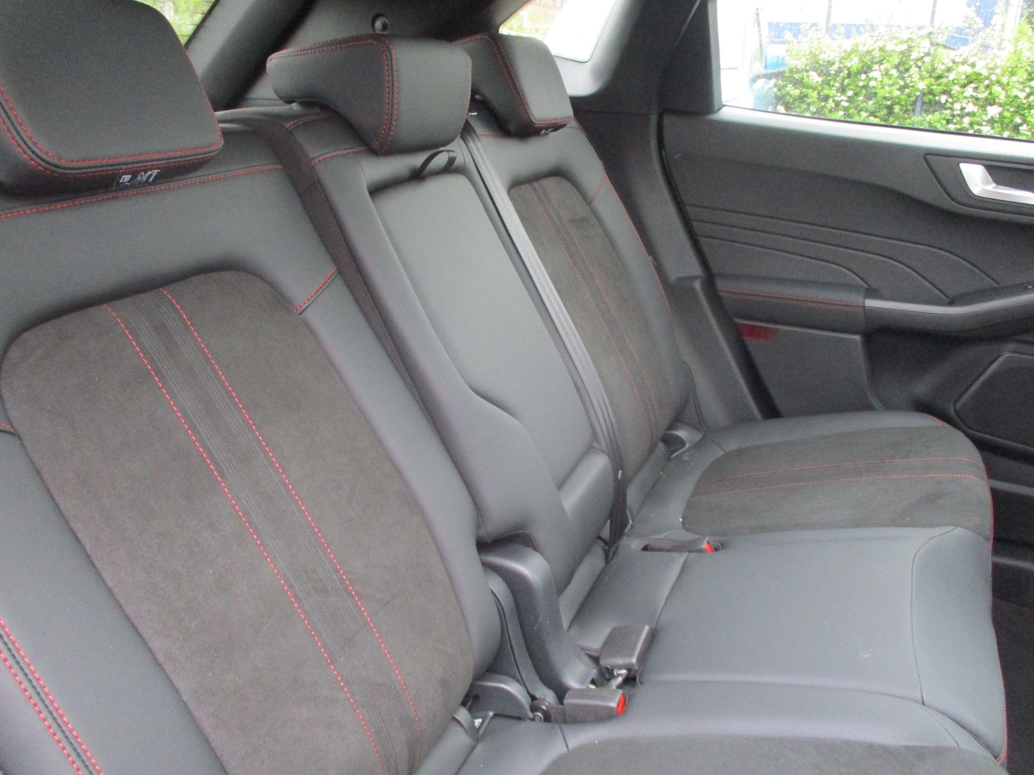 Ford Kuga Image 22