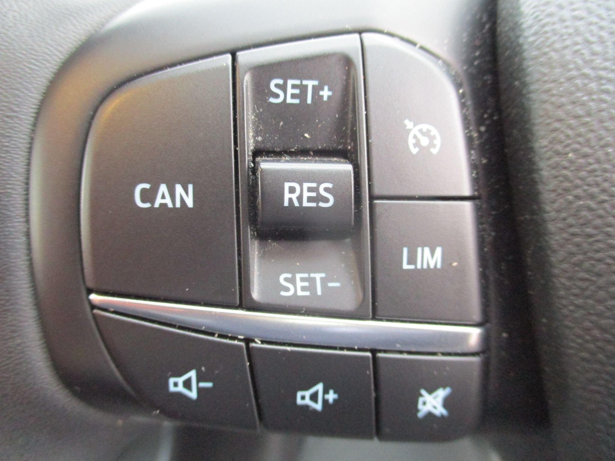 Ford Fiesta Image 14