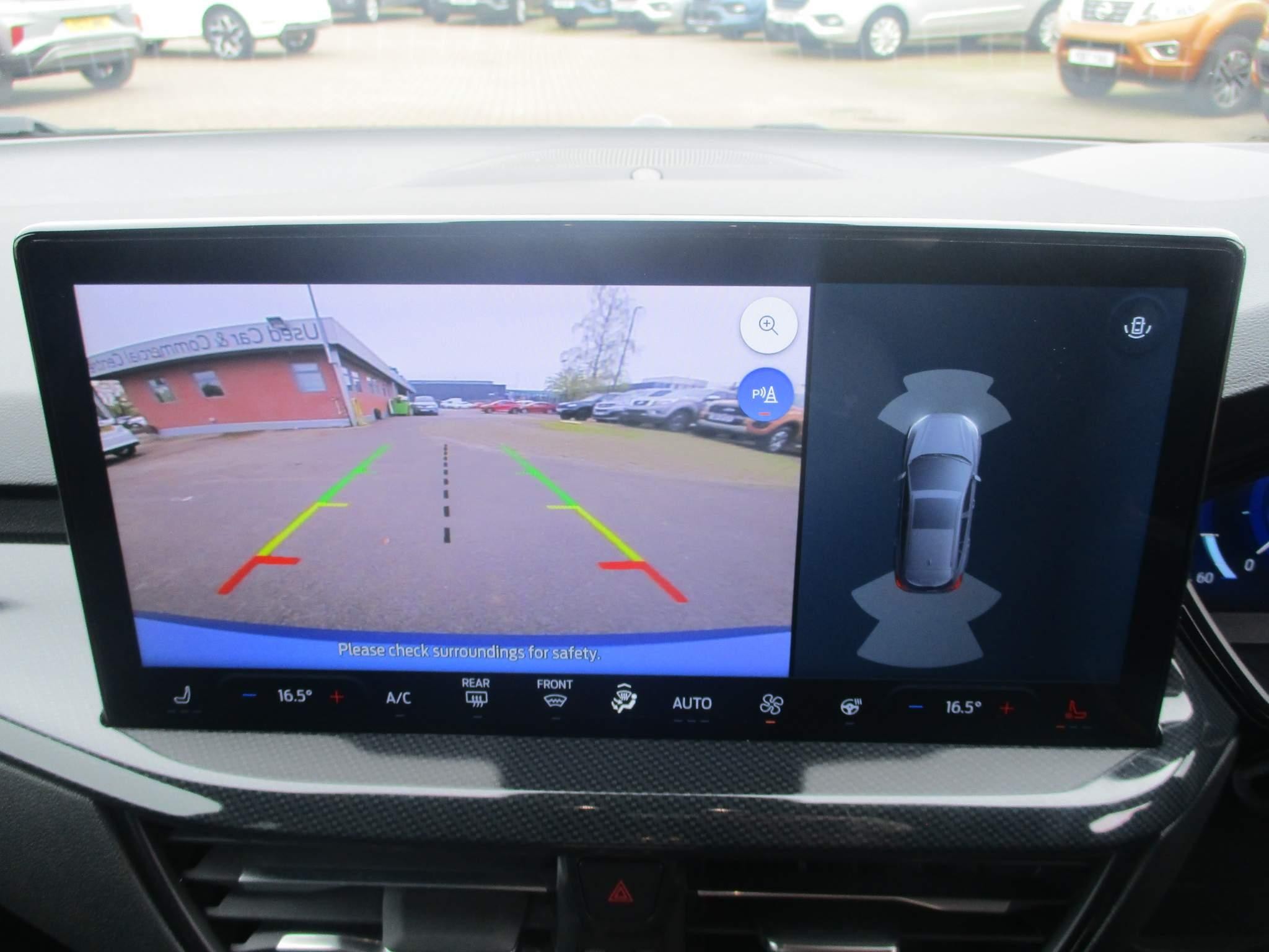 Ford Focus Image 18