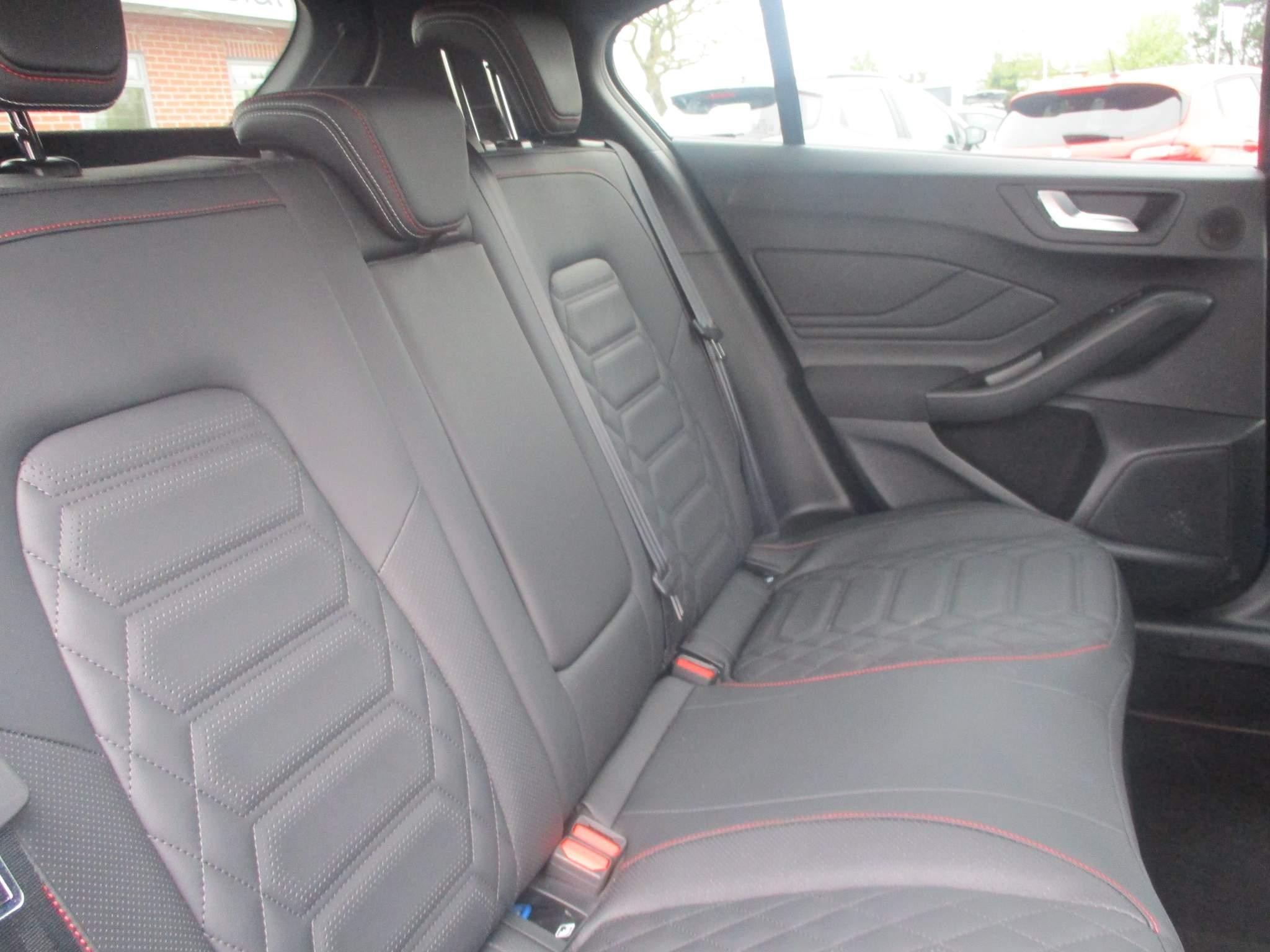 Ford Focus Image 20
