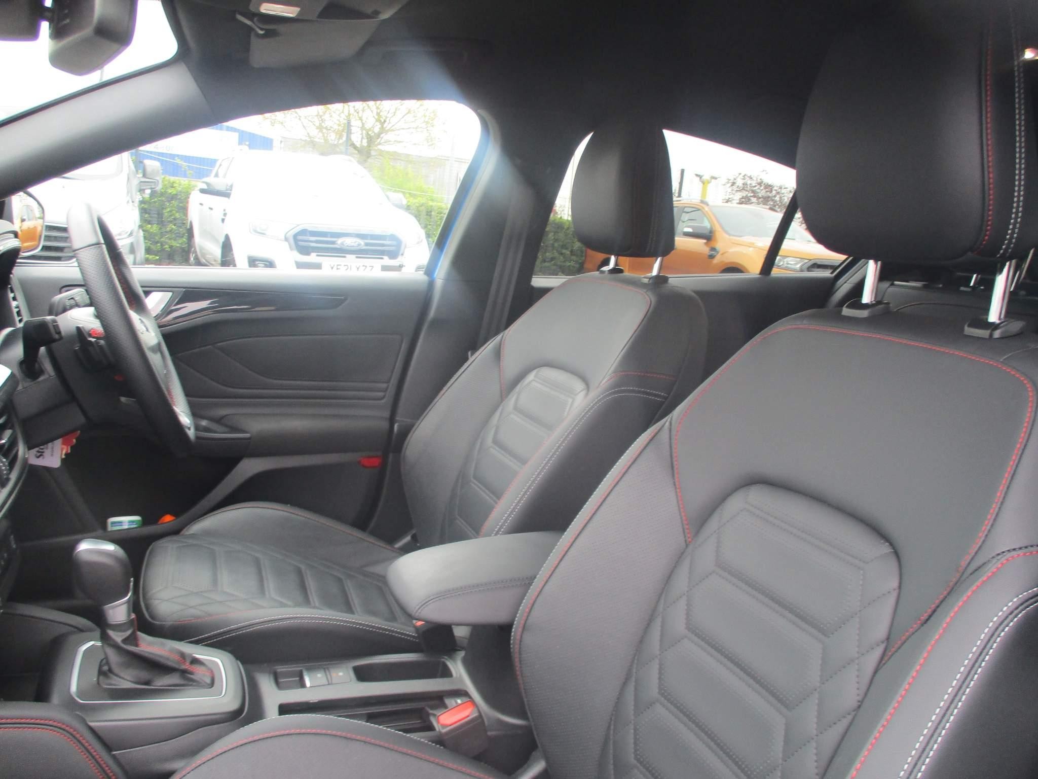 Ford Focus Image 23