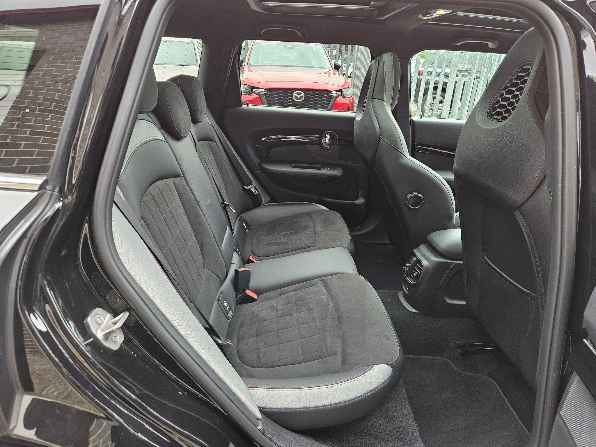 MINI Clubman Image 21