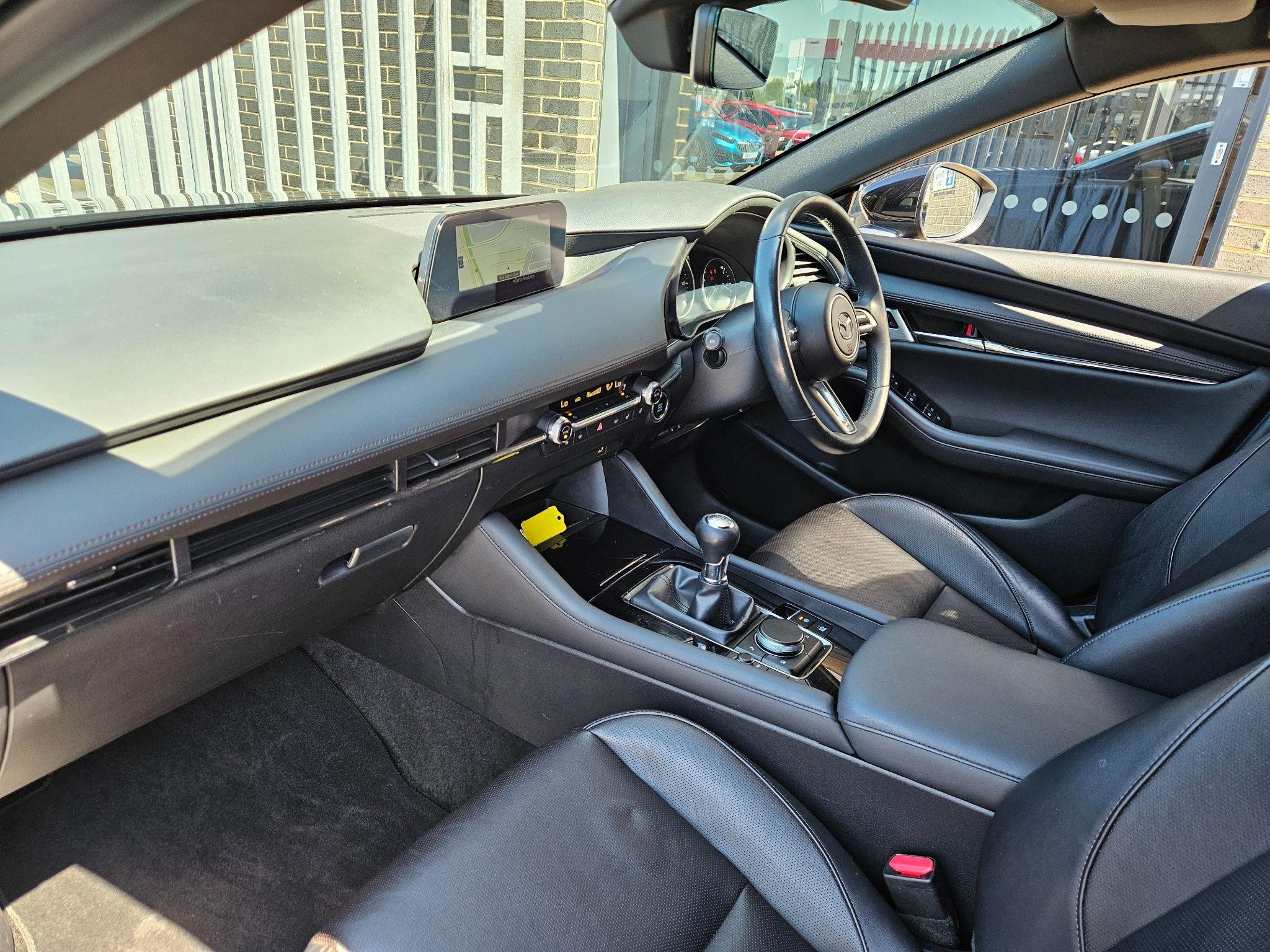 Mazda3 Image 12