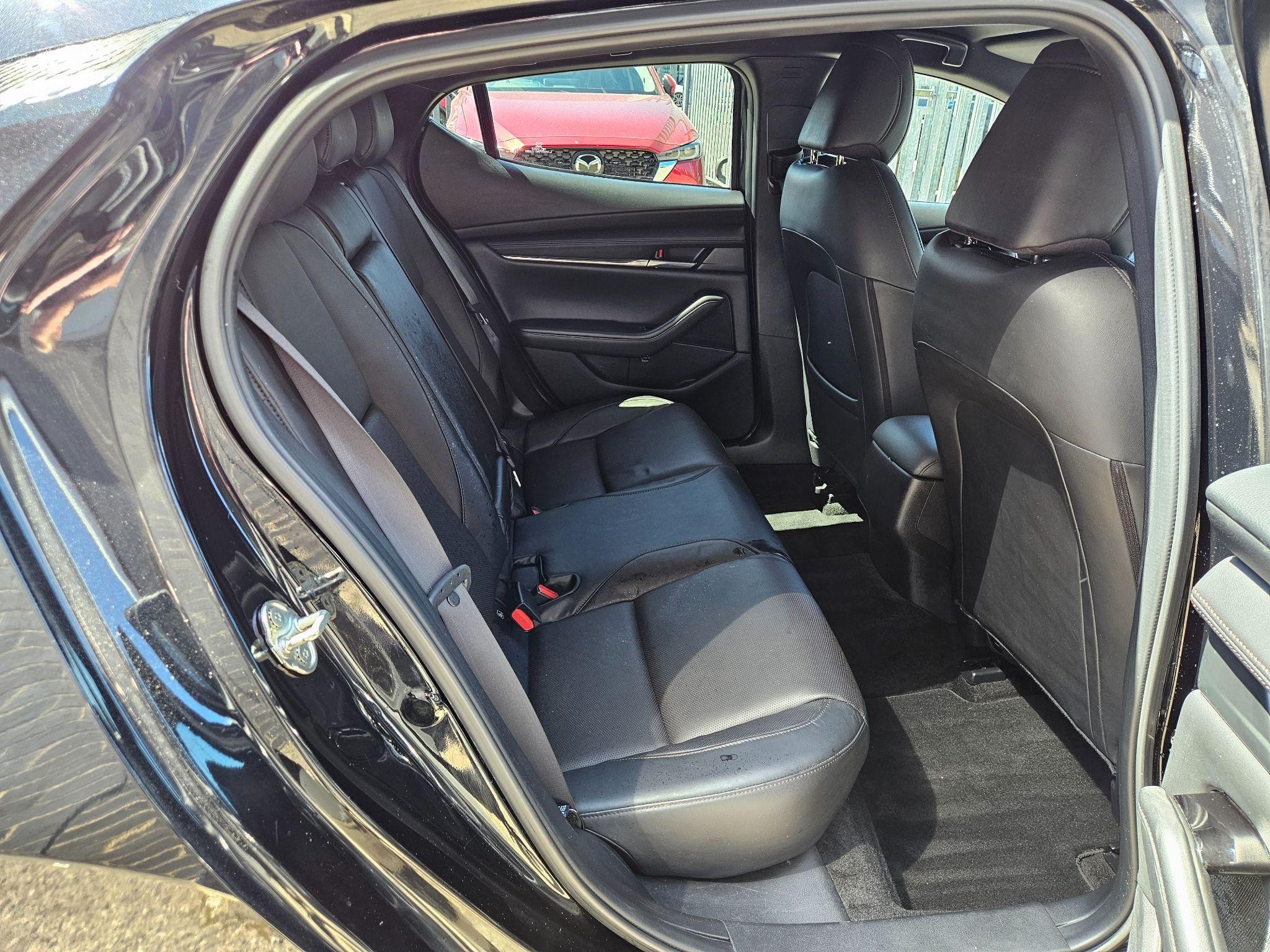 Mazda3 Image 16