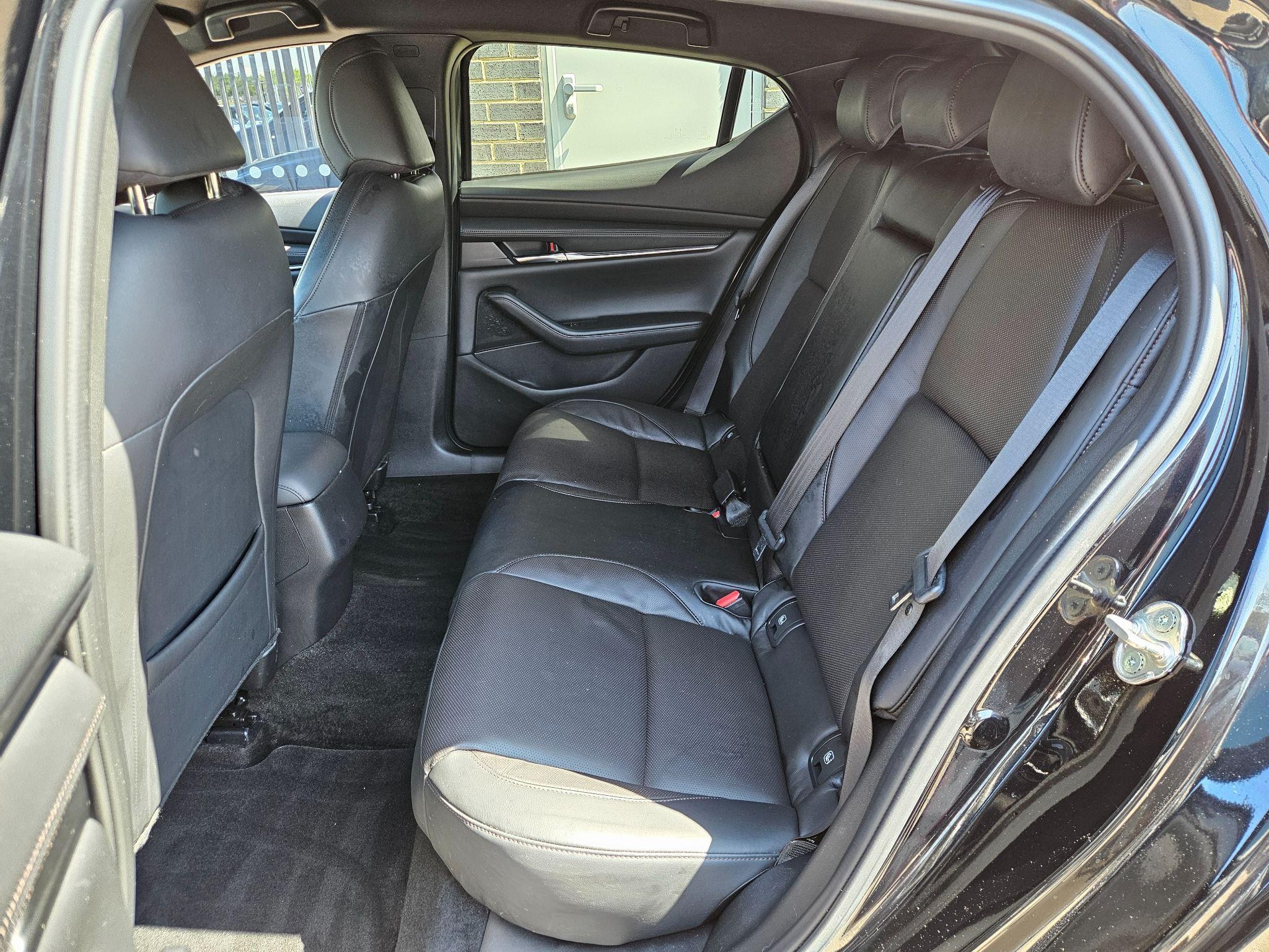 Mazda3 Image 17