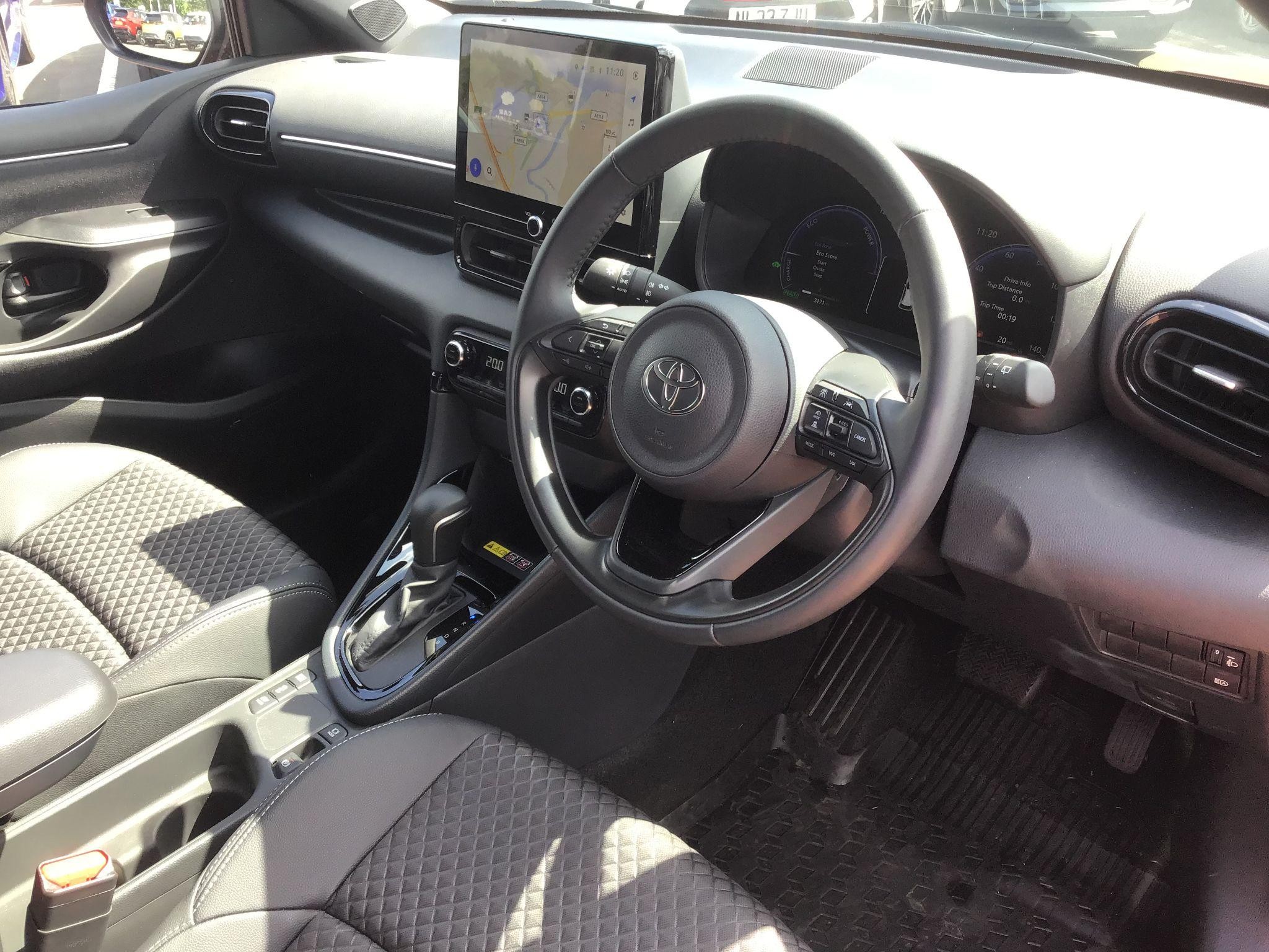 Toyota Yaris Image 15