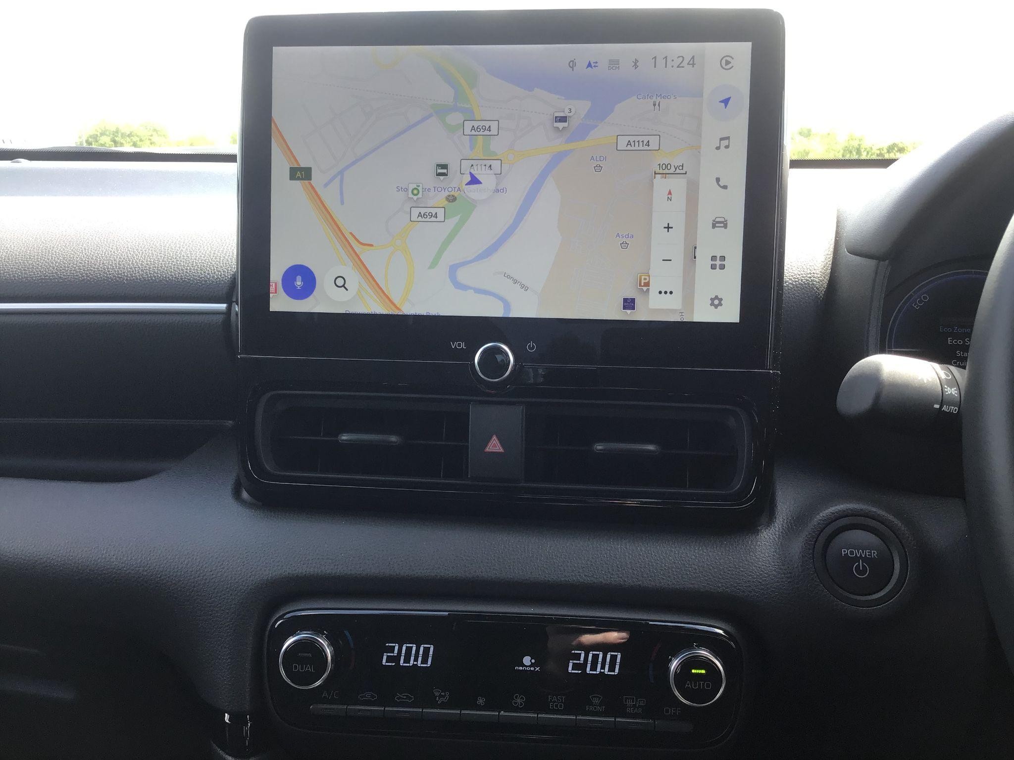 Toyota Yaris Image 16