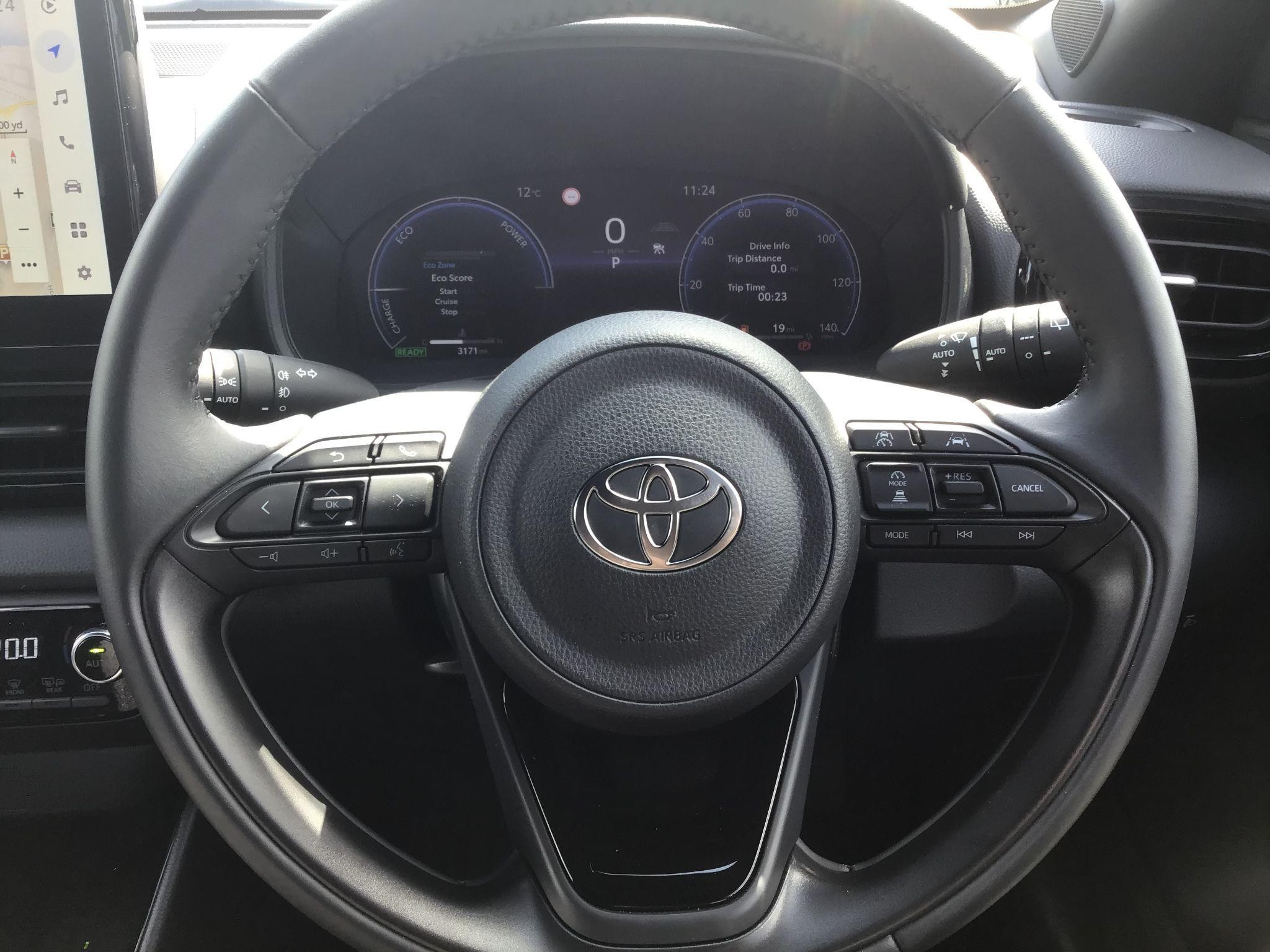 Toyota Yaris Image 17