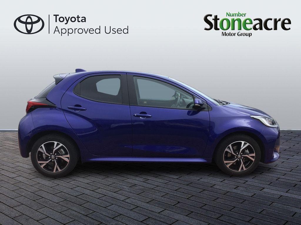 Toyota Yaris Image 4