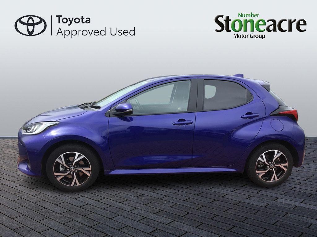 Toyota Yaris Image 8
