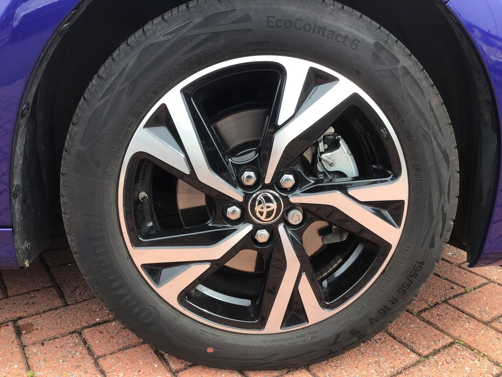 Toyota Yaris Image 11