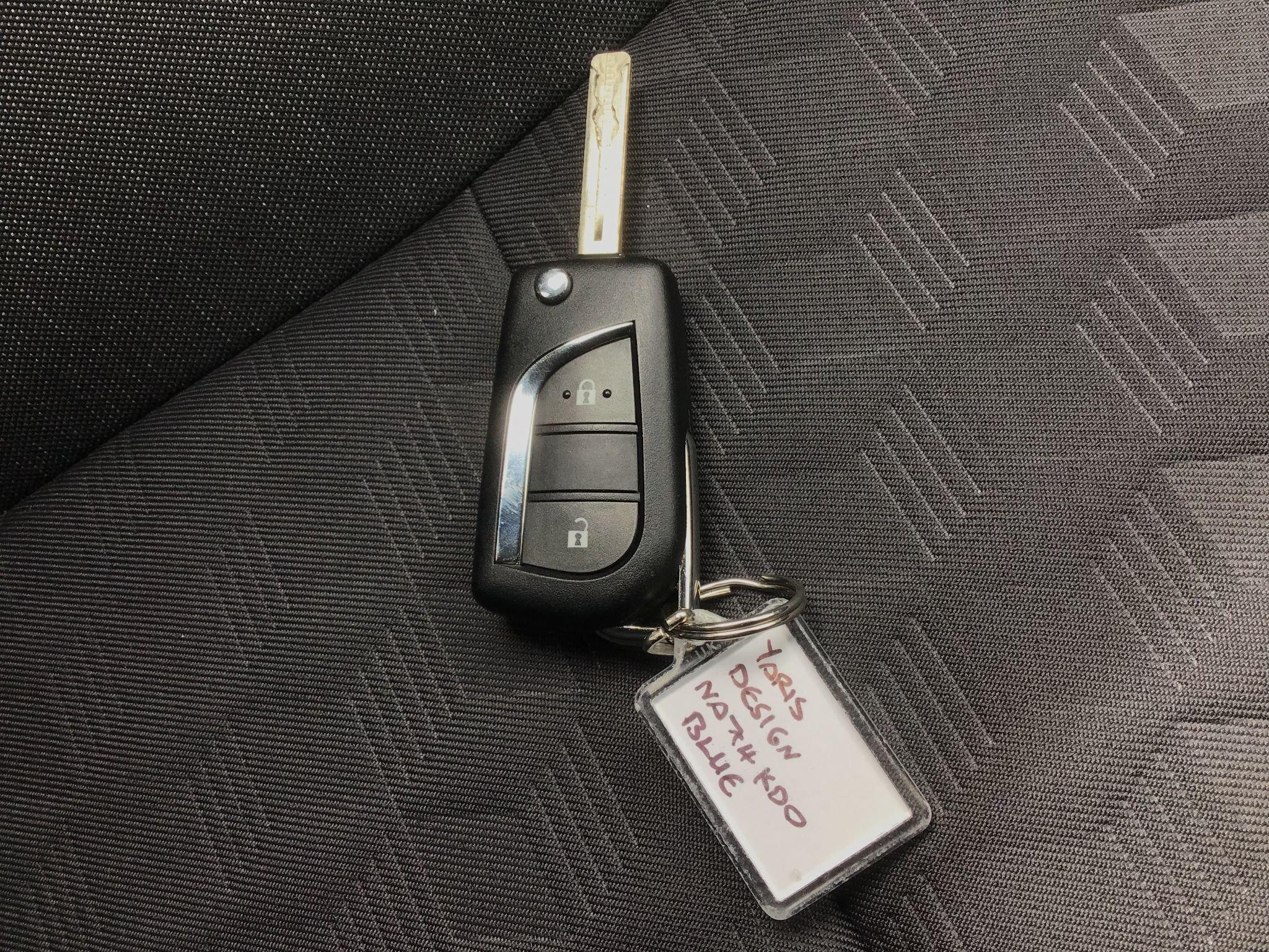 Toyota Yaris Image 21