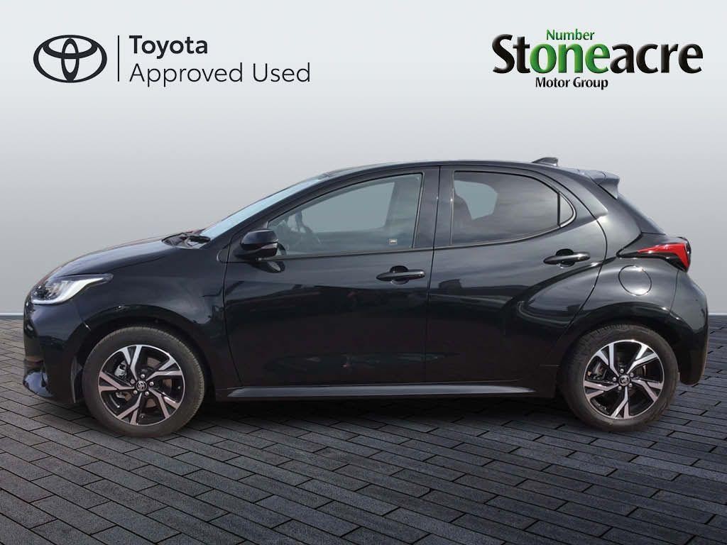 Toyota Yaris Image 8