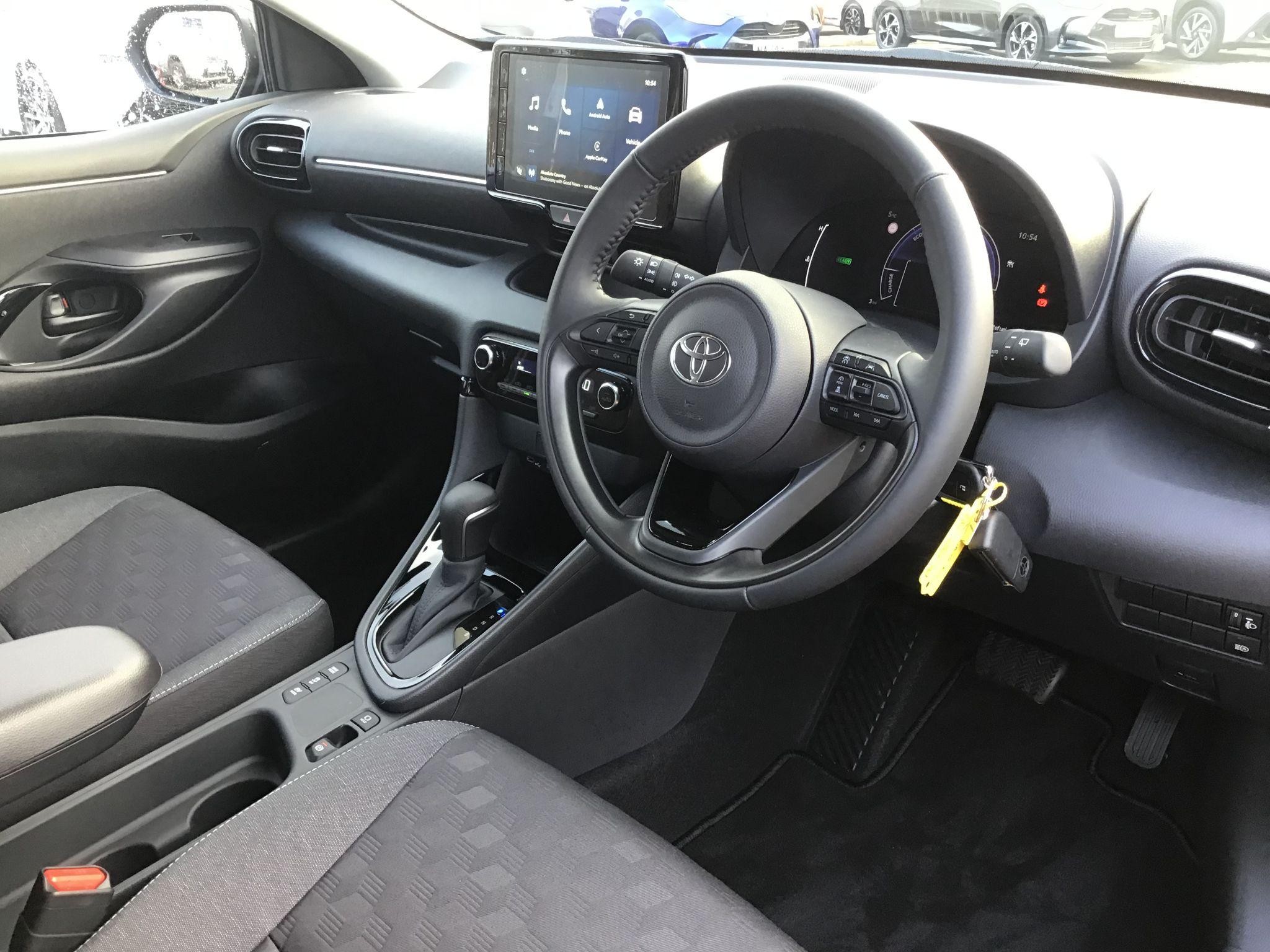Toyota Yaris Image 15