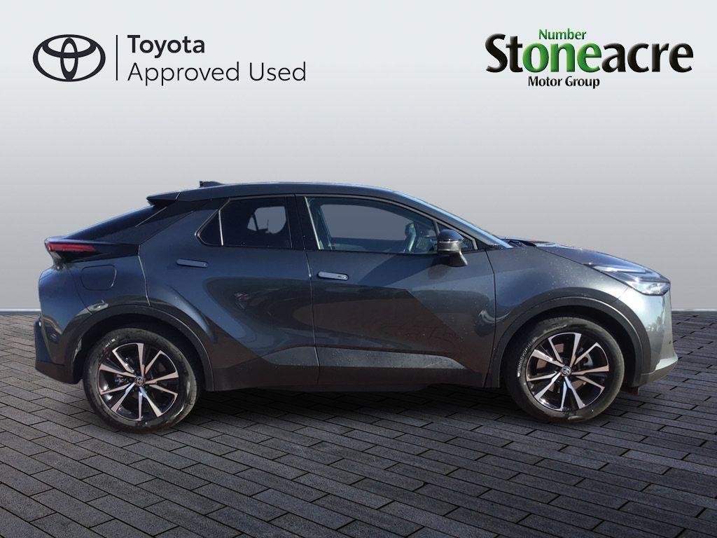 Toyota C-HR Image 4