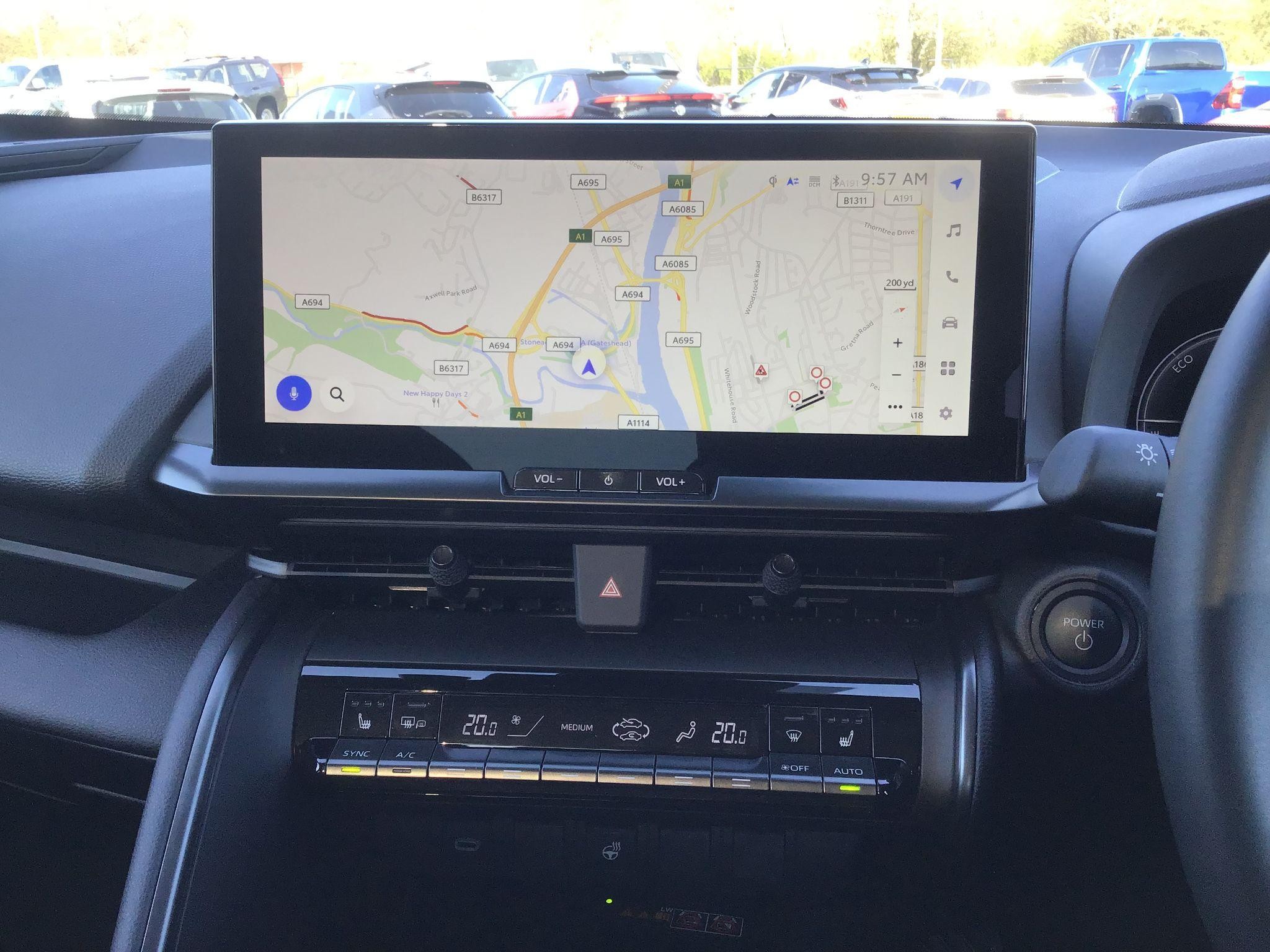 Toyota C-HR Image 16