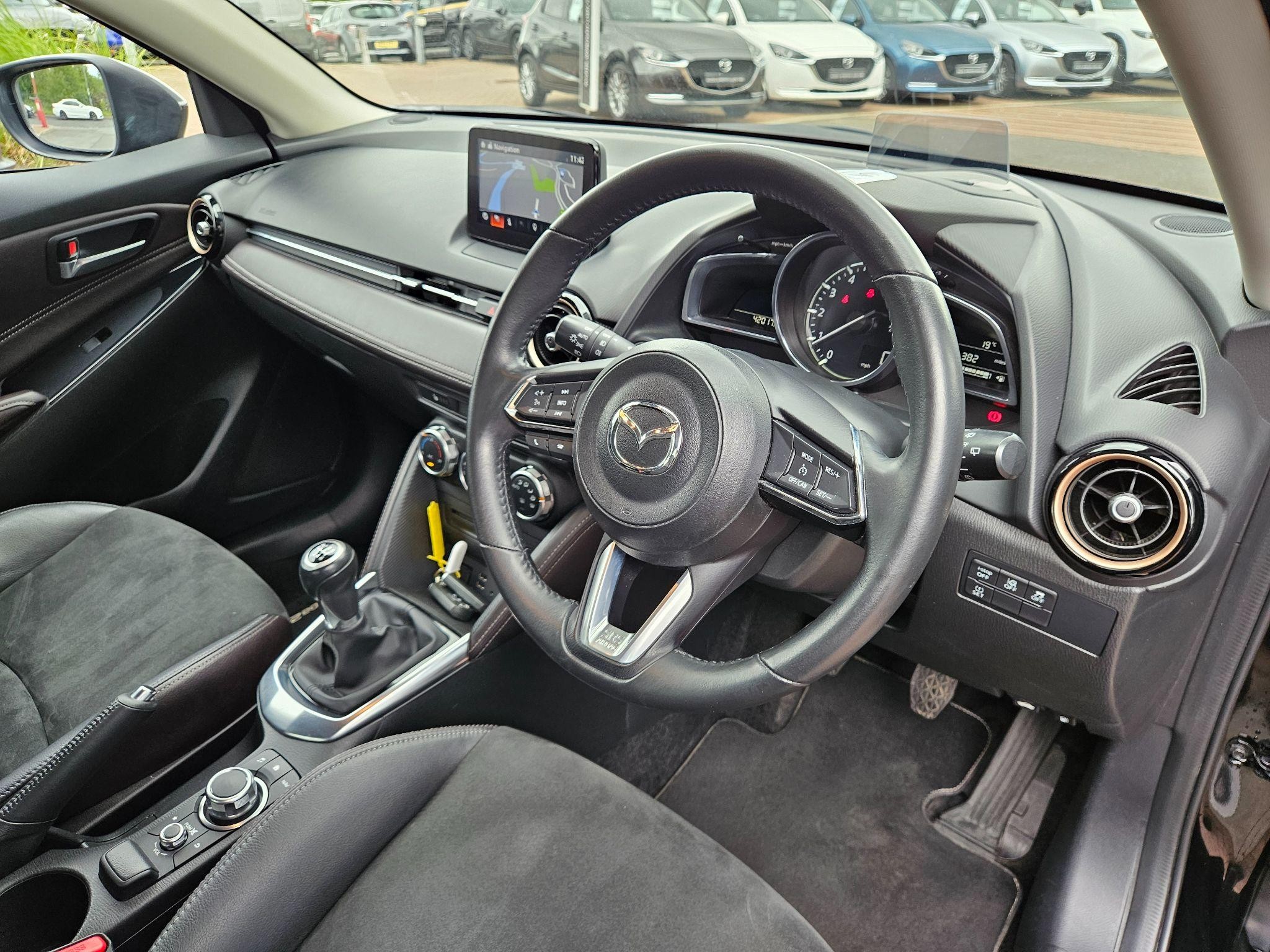 Mazda2 Image 11