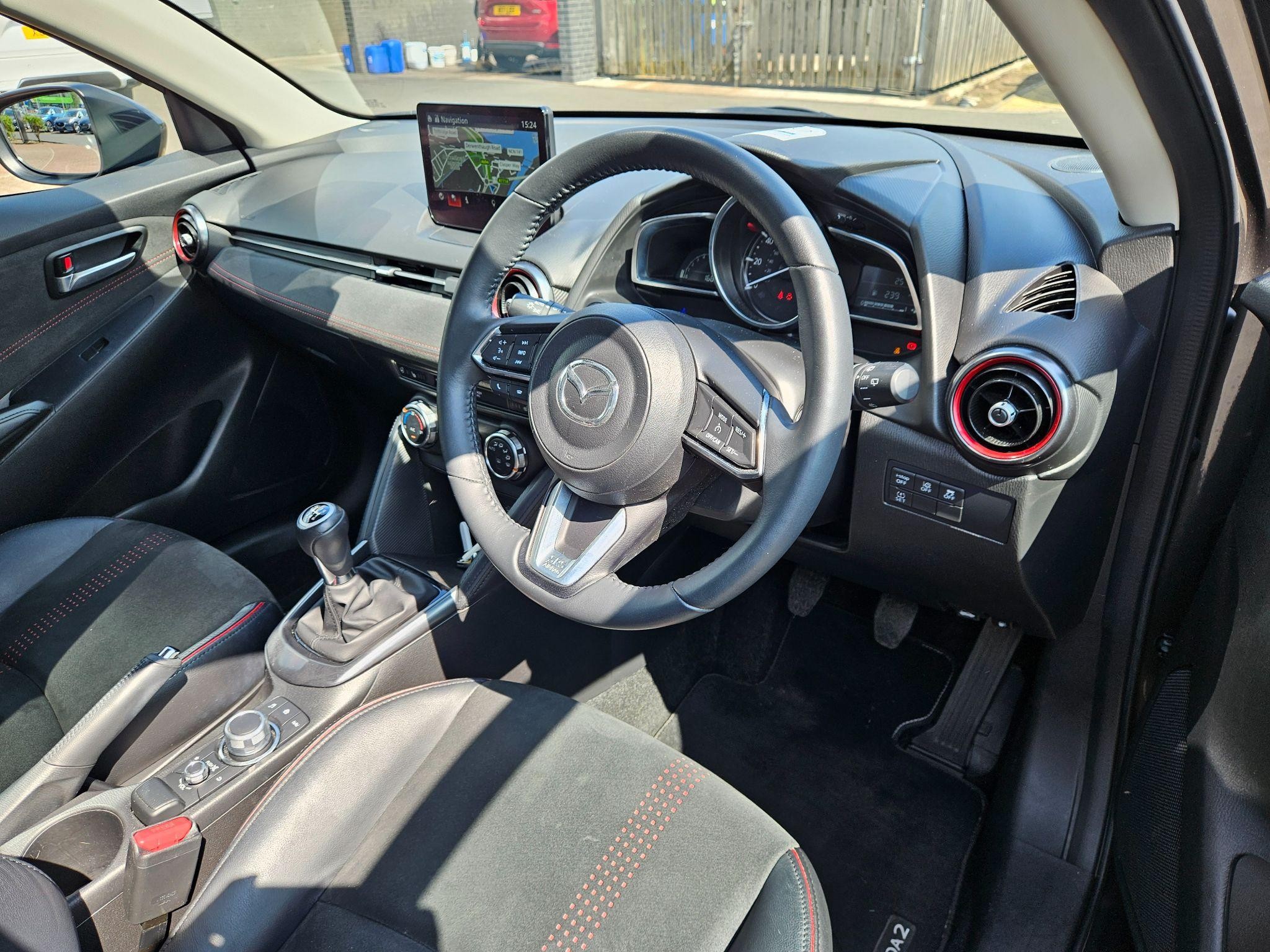 Mazda2 Image 11