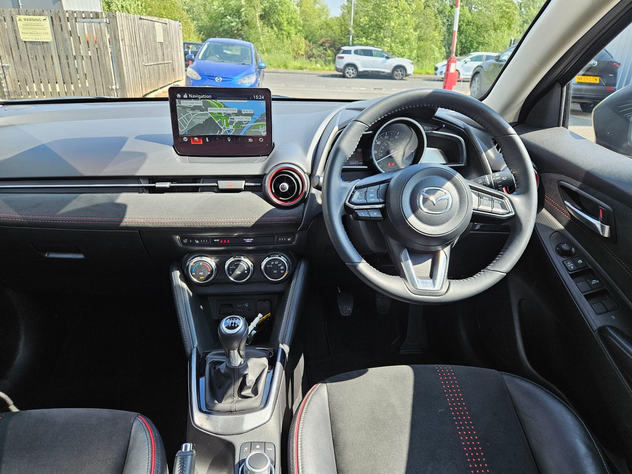 Mazda2 Image 12