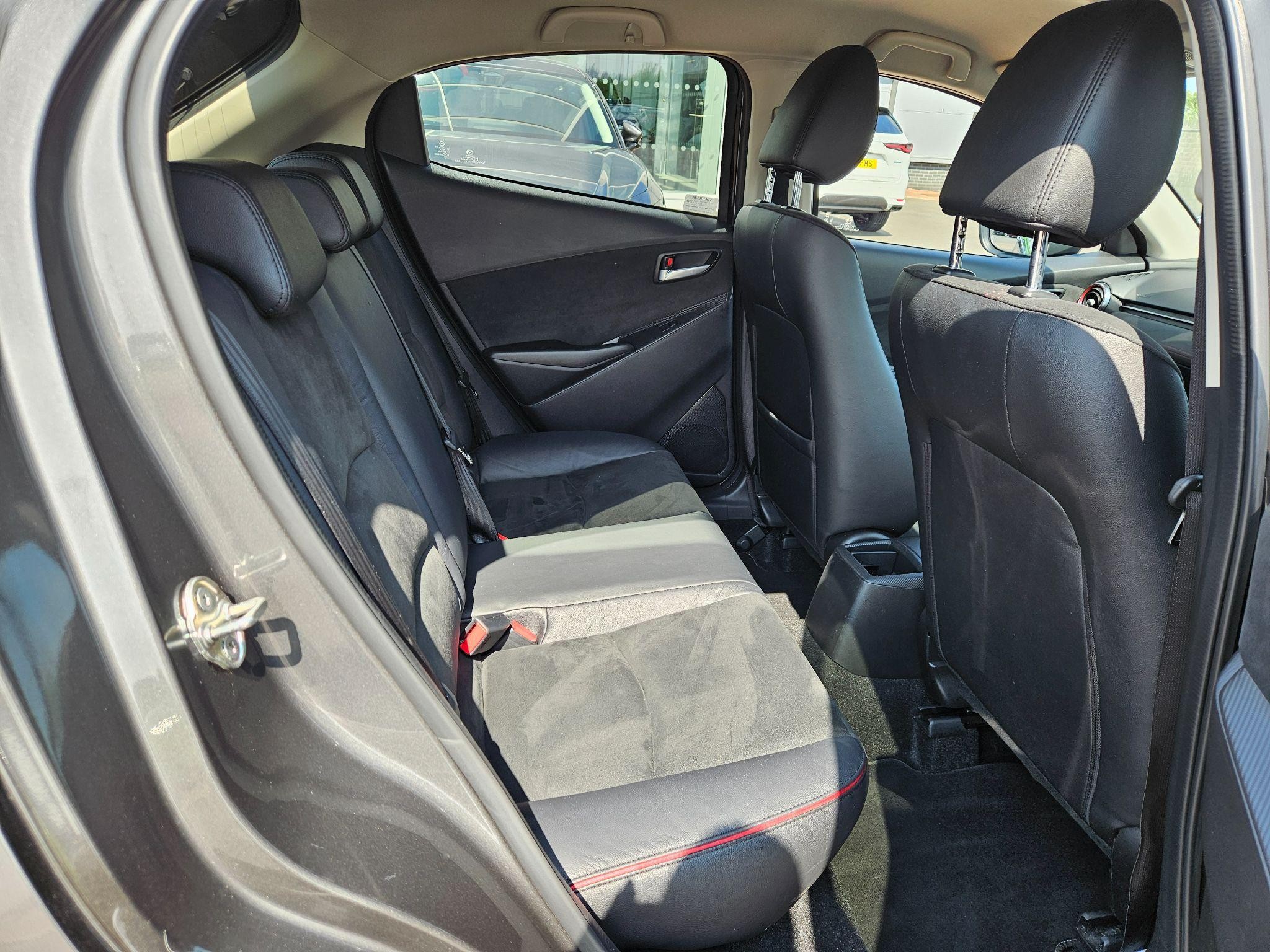 Mazda2 Image 17