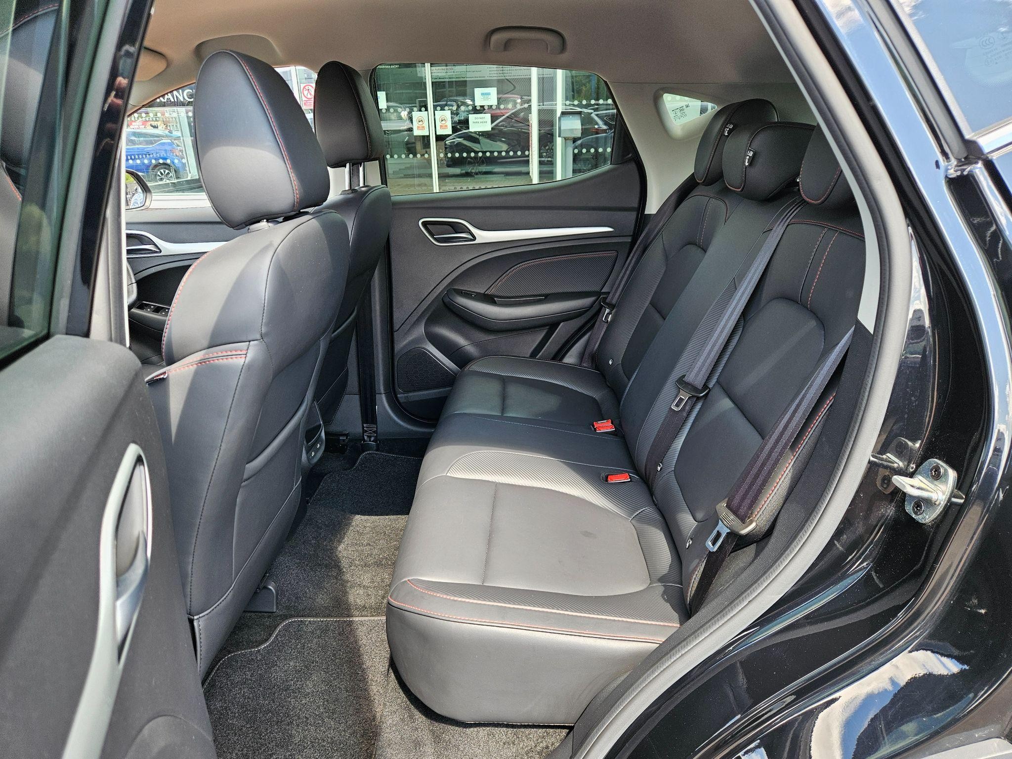 MG ZS Image 18