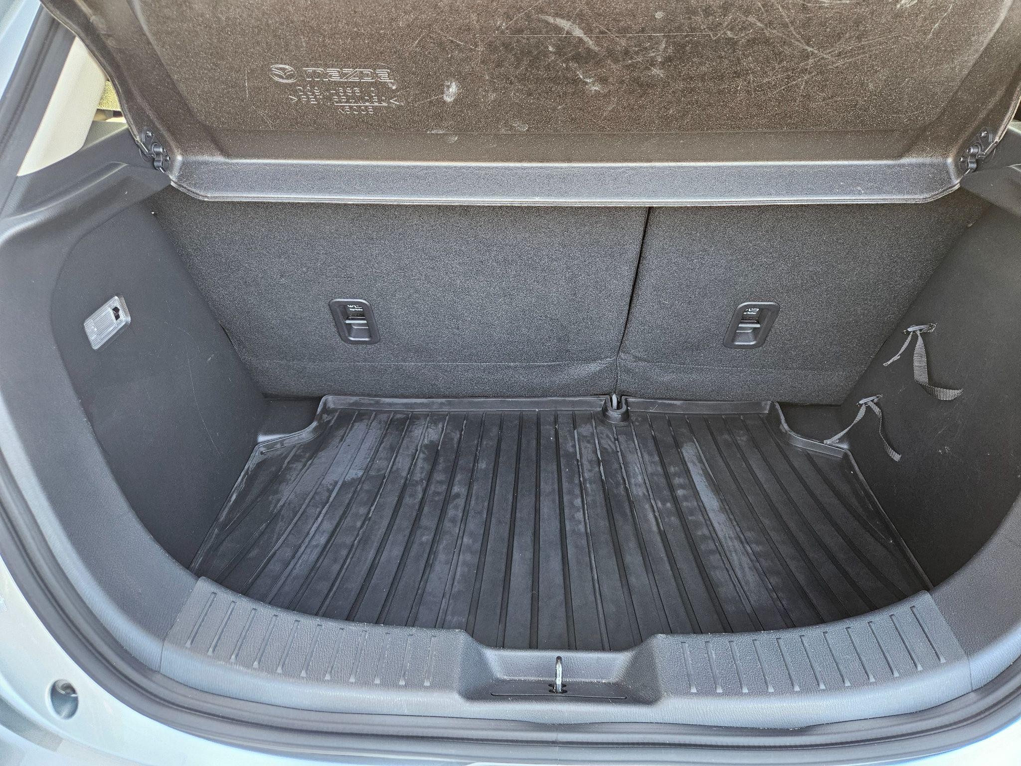 Mazda2 Image 9