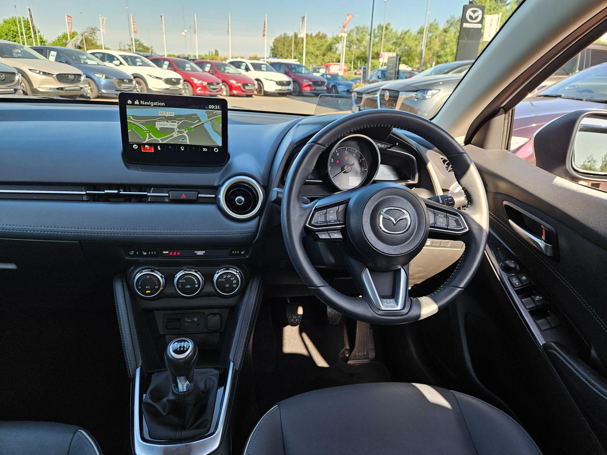 Mazda2 Image 11
