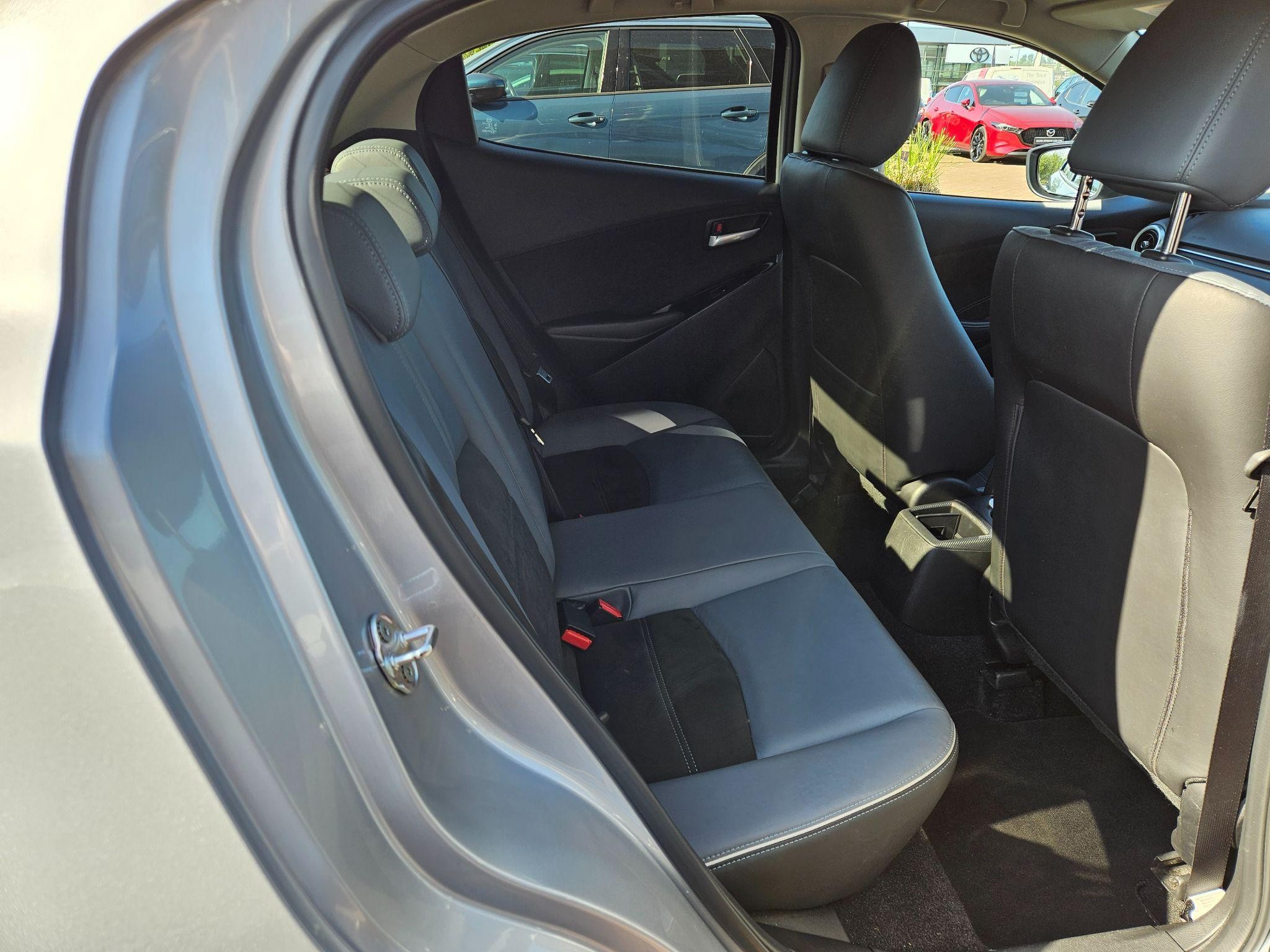 Mazda2 Image 16