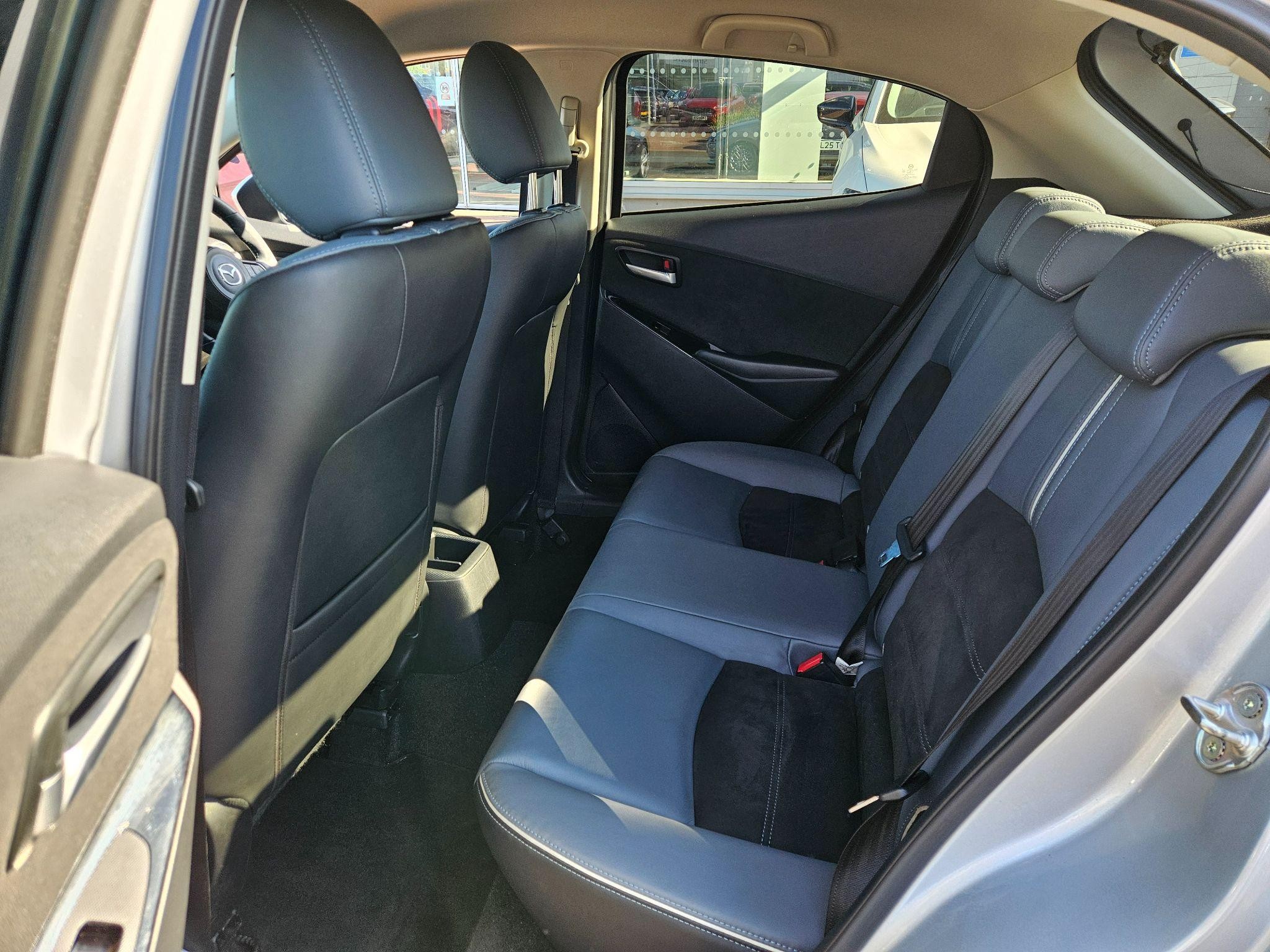 Mazda2 Image 17