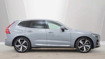 Volvo XC60 2.0 T8 [455] RC PHEV Ultimate Dark 5dr AWD Gtron RE24MYL Image 3