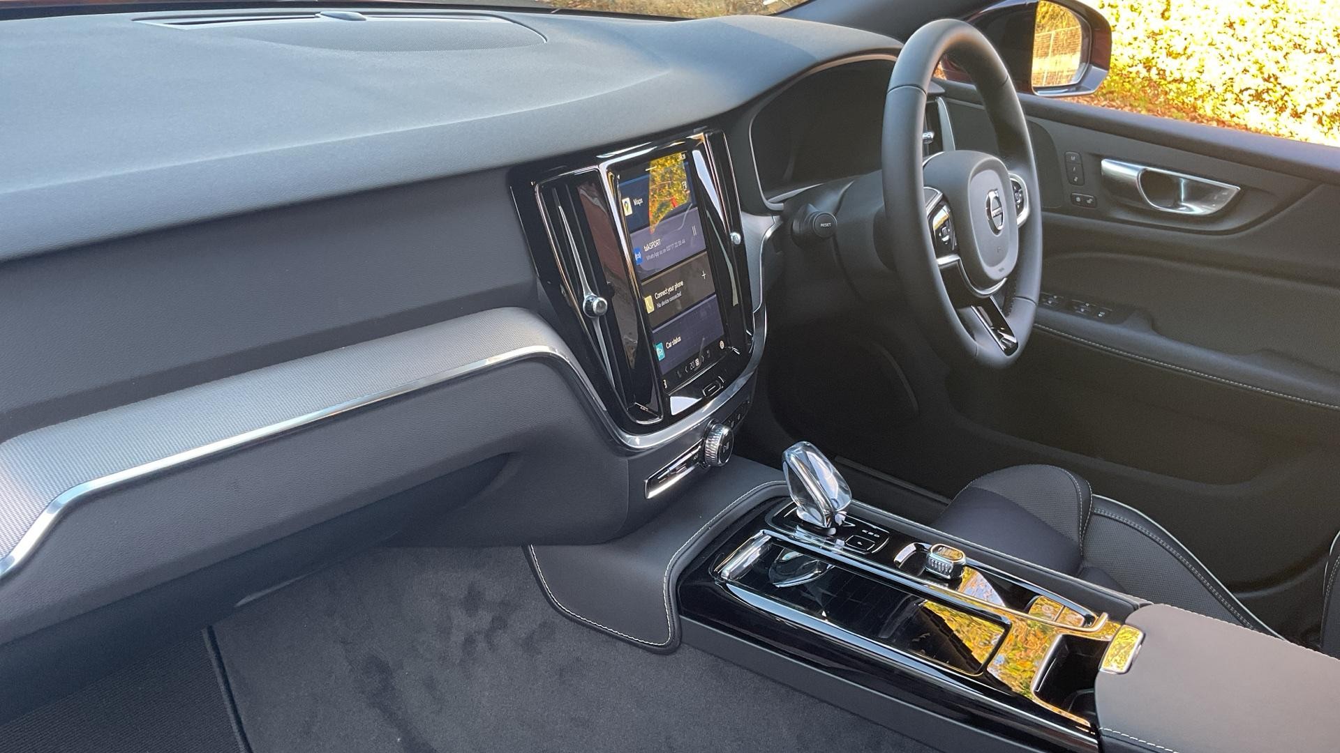 Volvo V60 Image 4