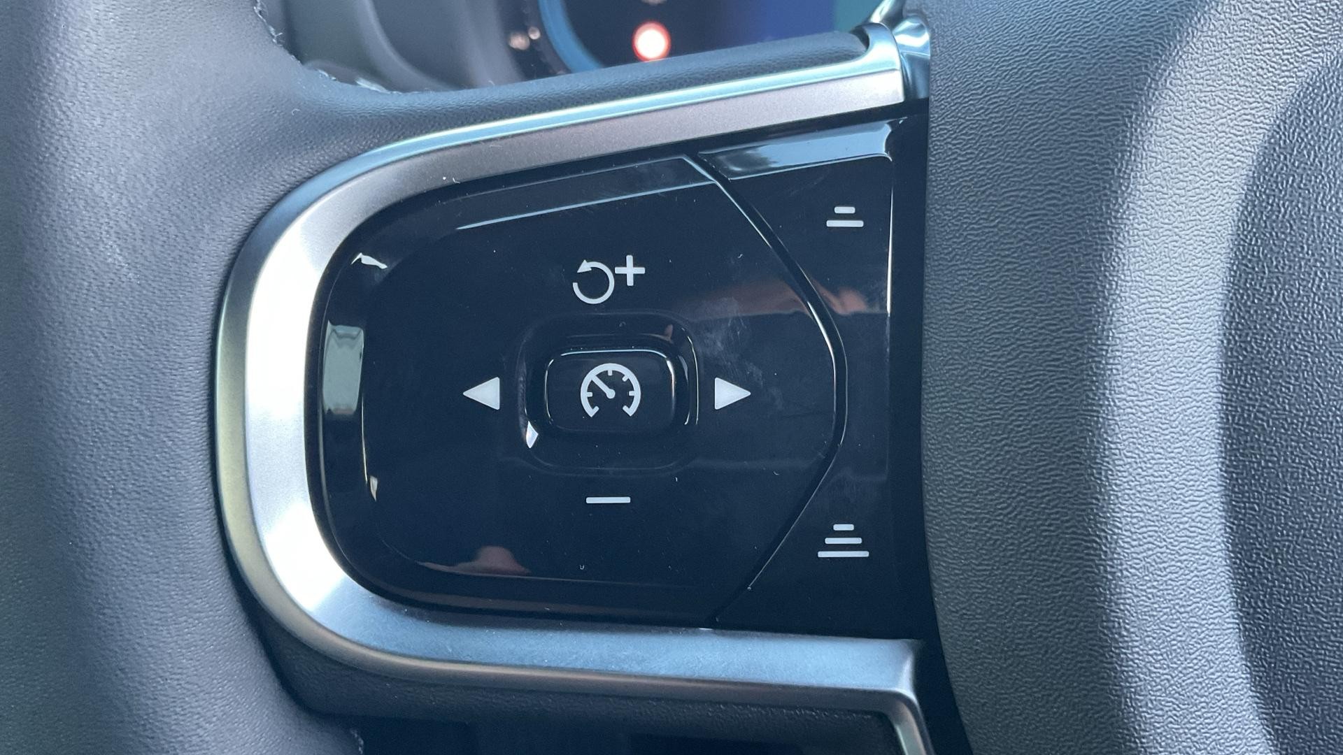 Volvo V60 Image 18