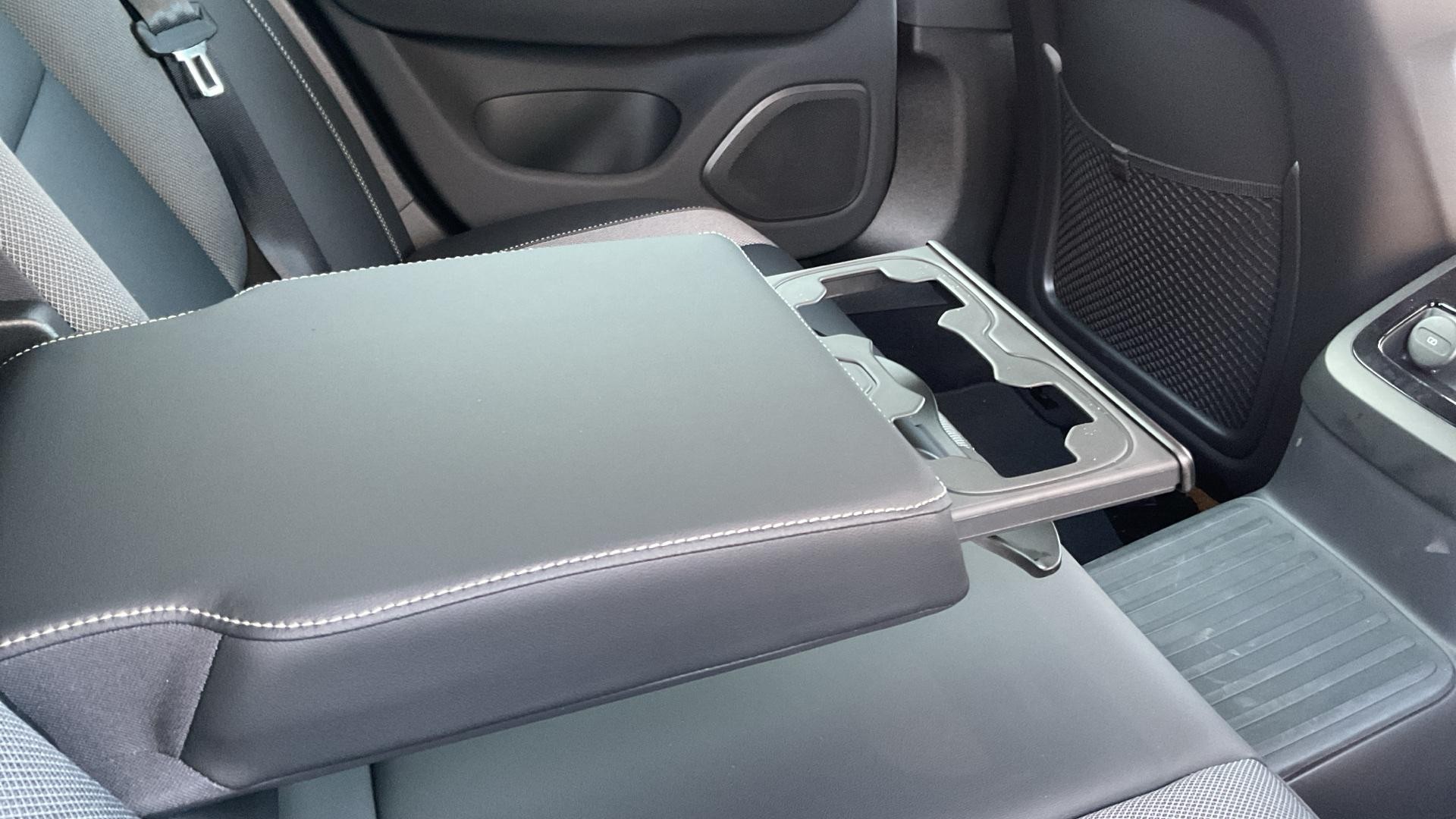 Volvo V60 Image 26