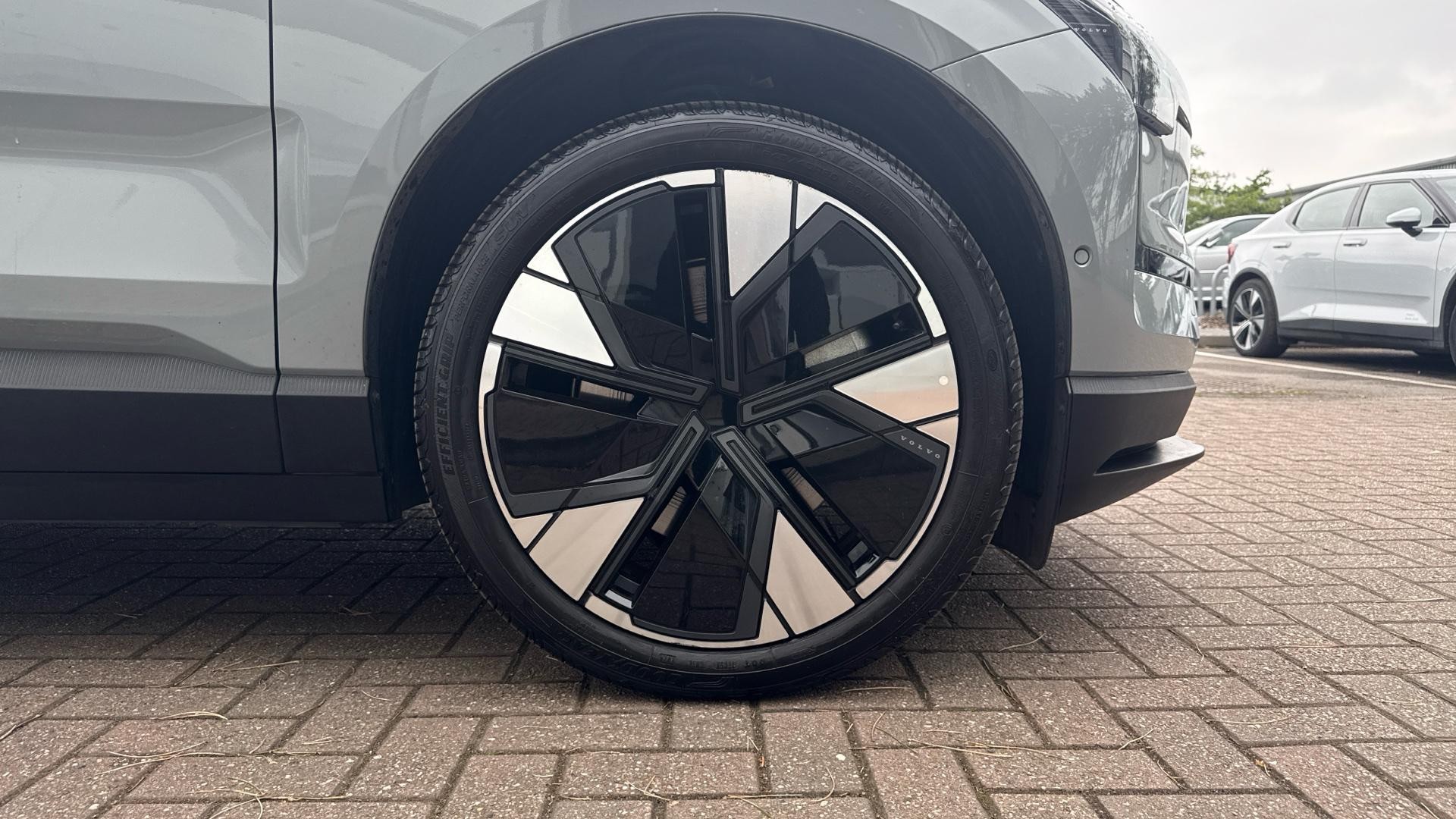 Volvo EX30 Image 9