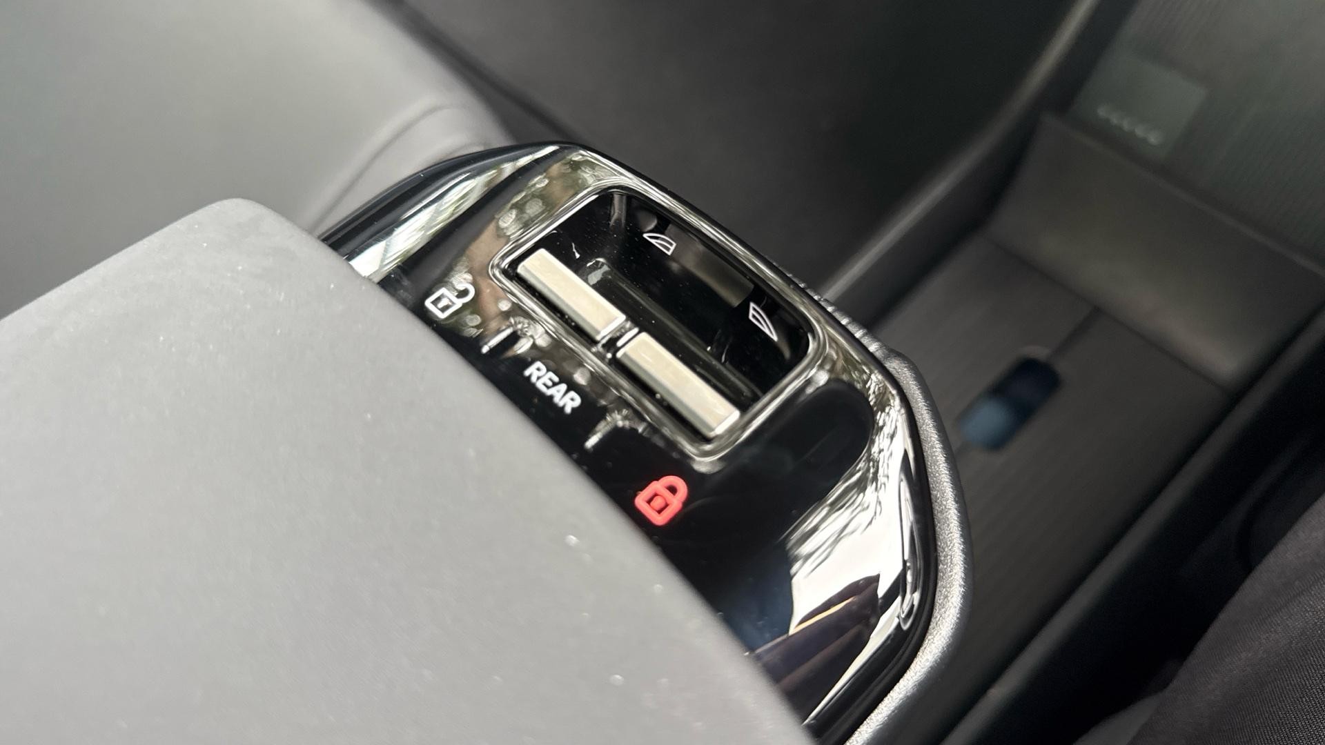 Volvo EX30 Image 20