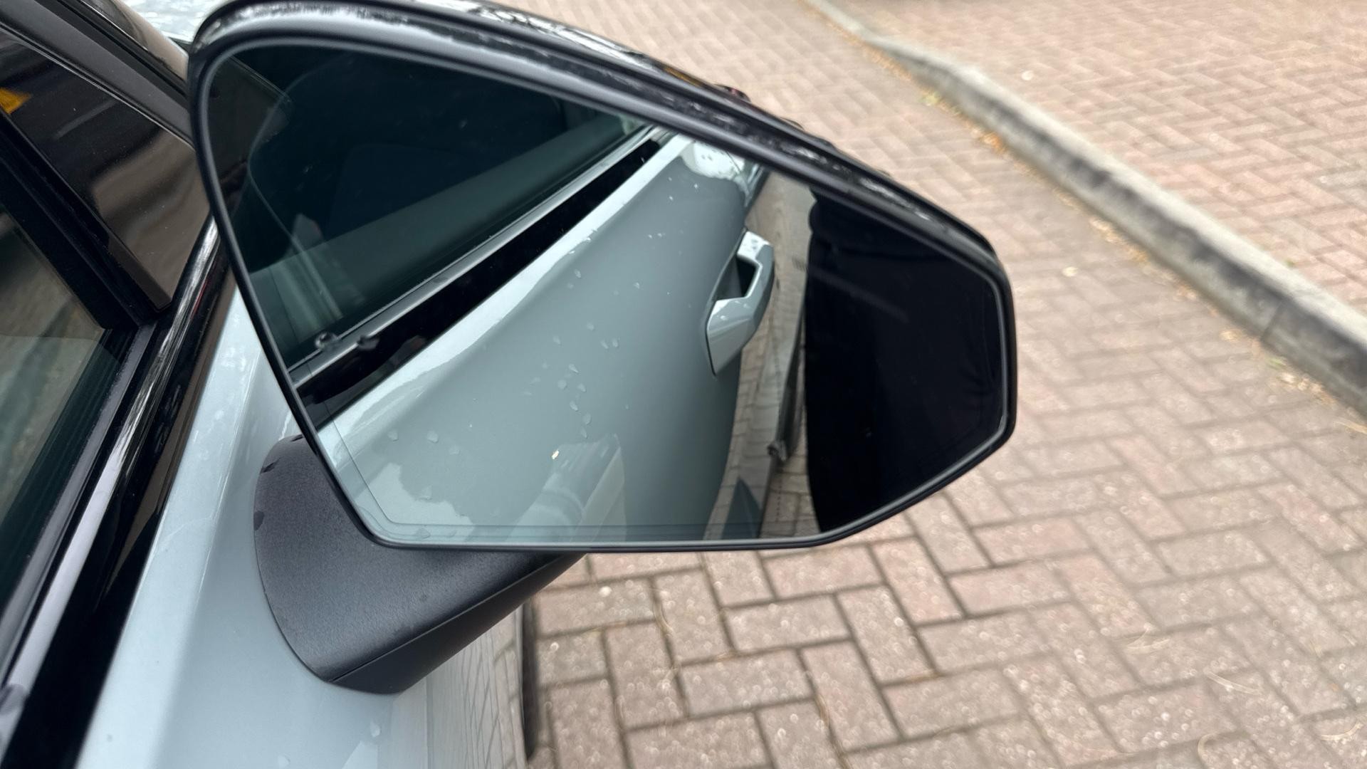 Volvo EX30 Image 28
